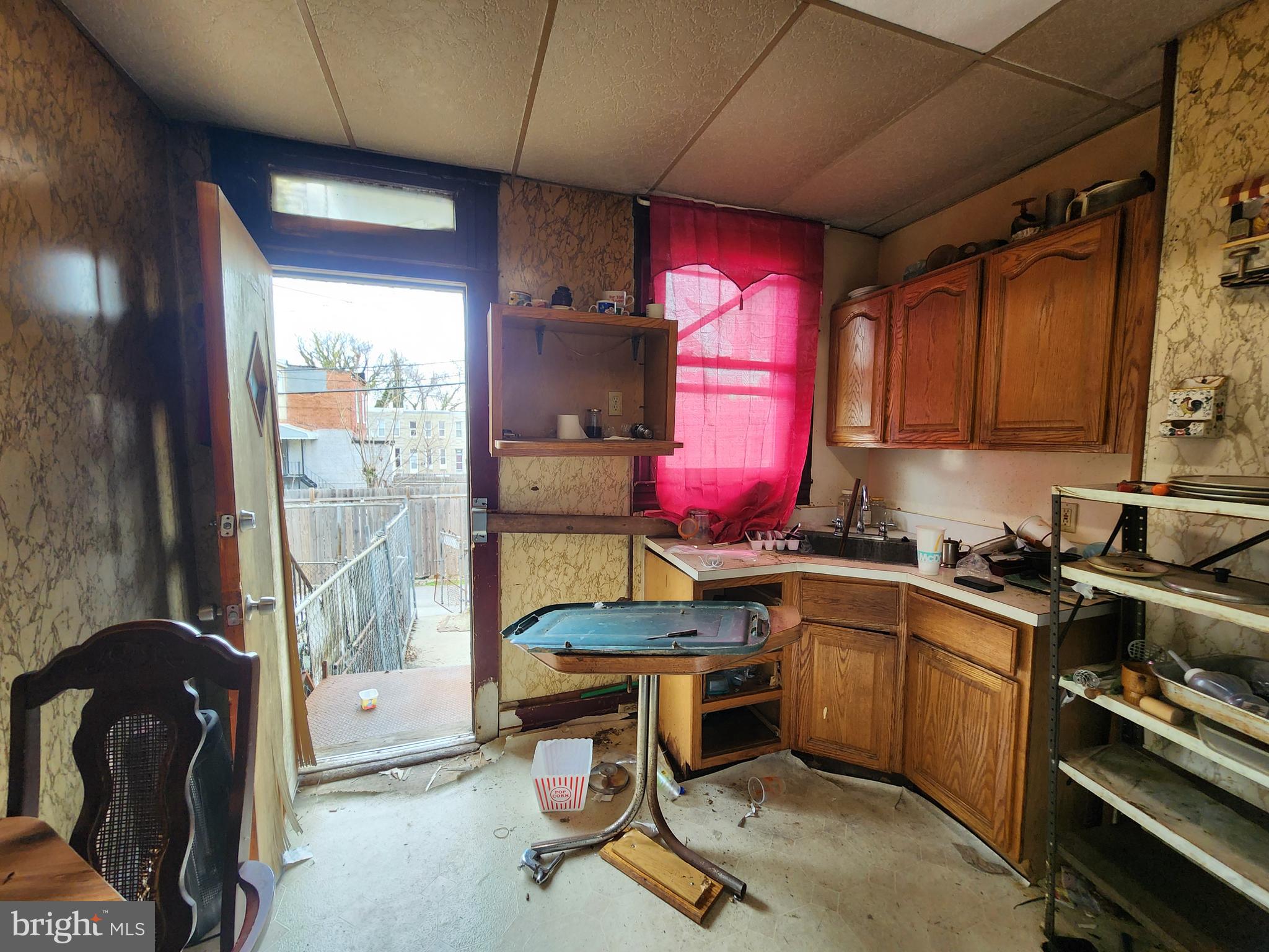 1645 N MONROE STREET