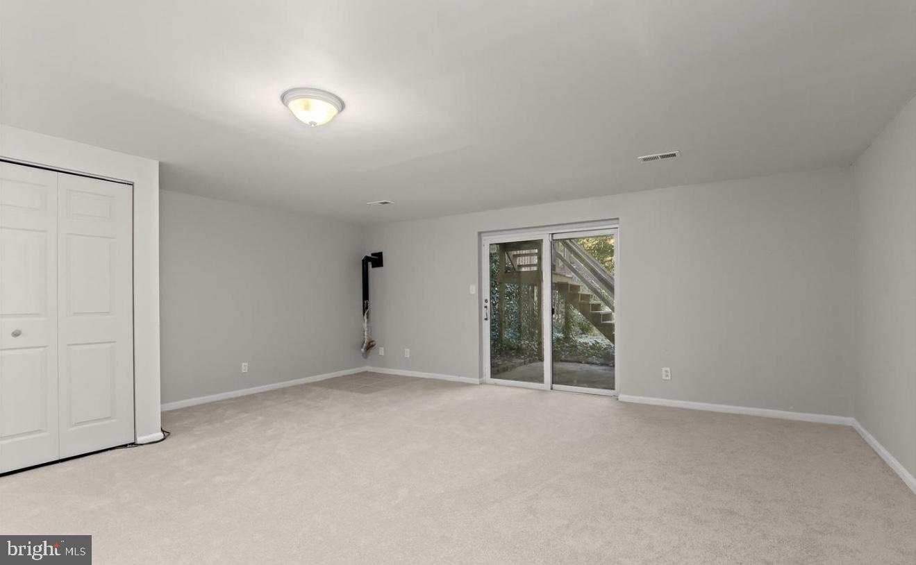 GREENBRIER HILLS - Residential Lease