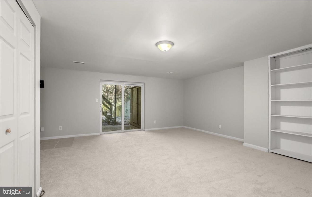 GREENBRIER HILLS - Residential Lease