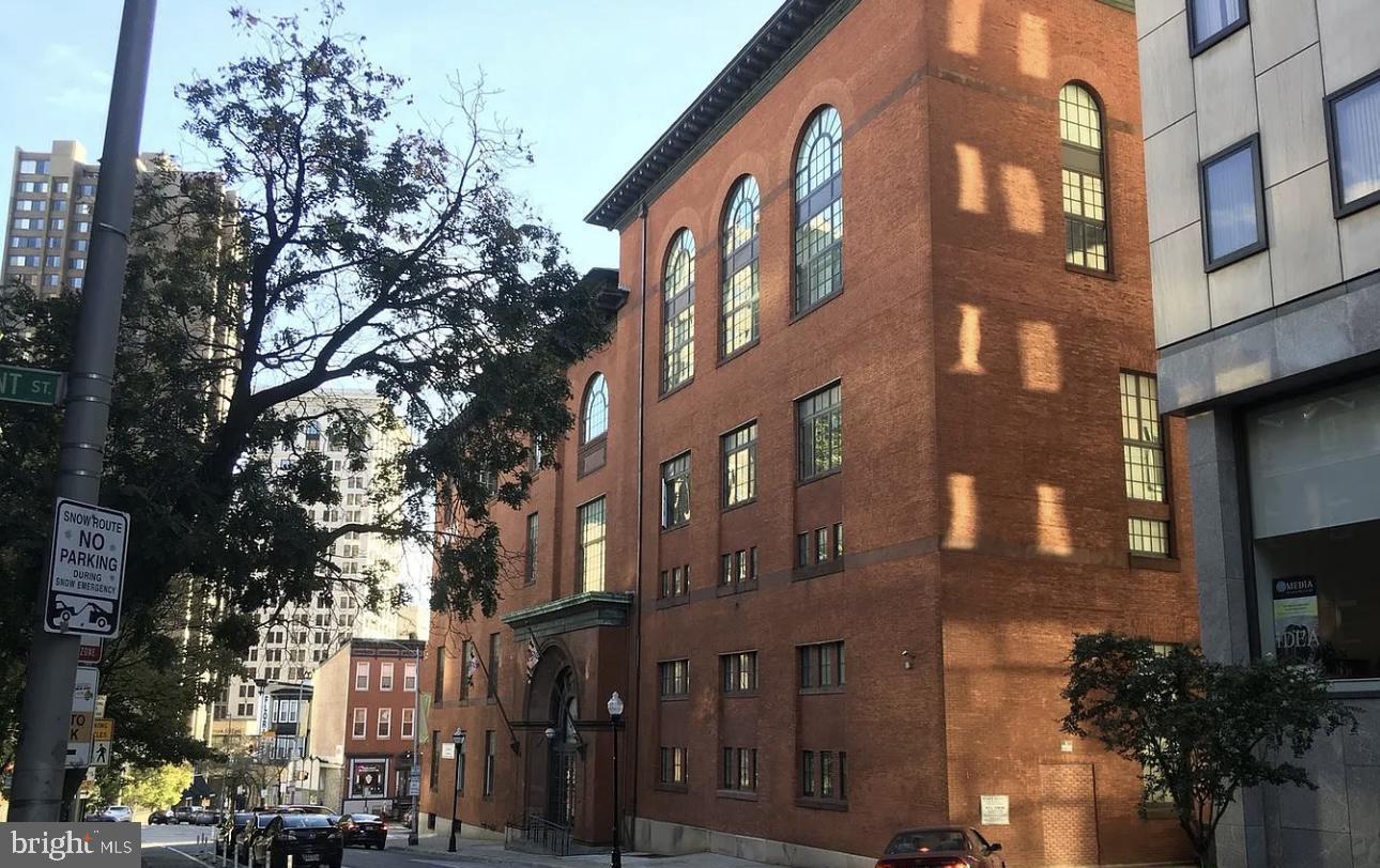 MOUNT VERNON PLACE HISTORIC DISTRICT - Residential Lease
