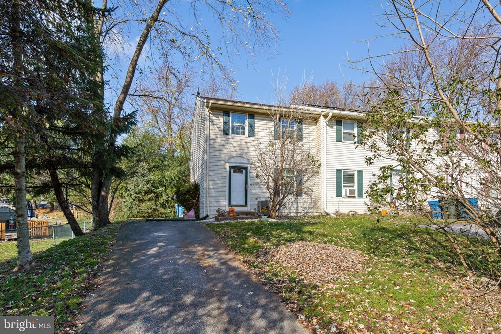 Photo of 153 STONE HOUSE LN, COLUMBIA, PA 17512 (MLS # PALA2026652)