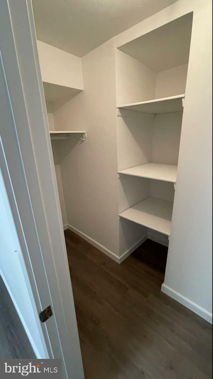 BONNIEMILL ACRES - Residential Lease