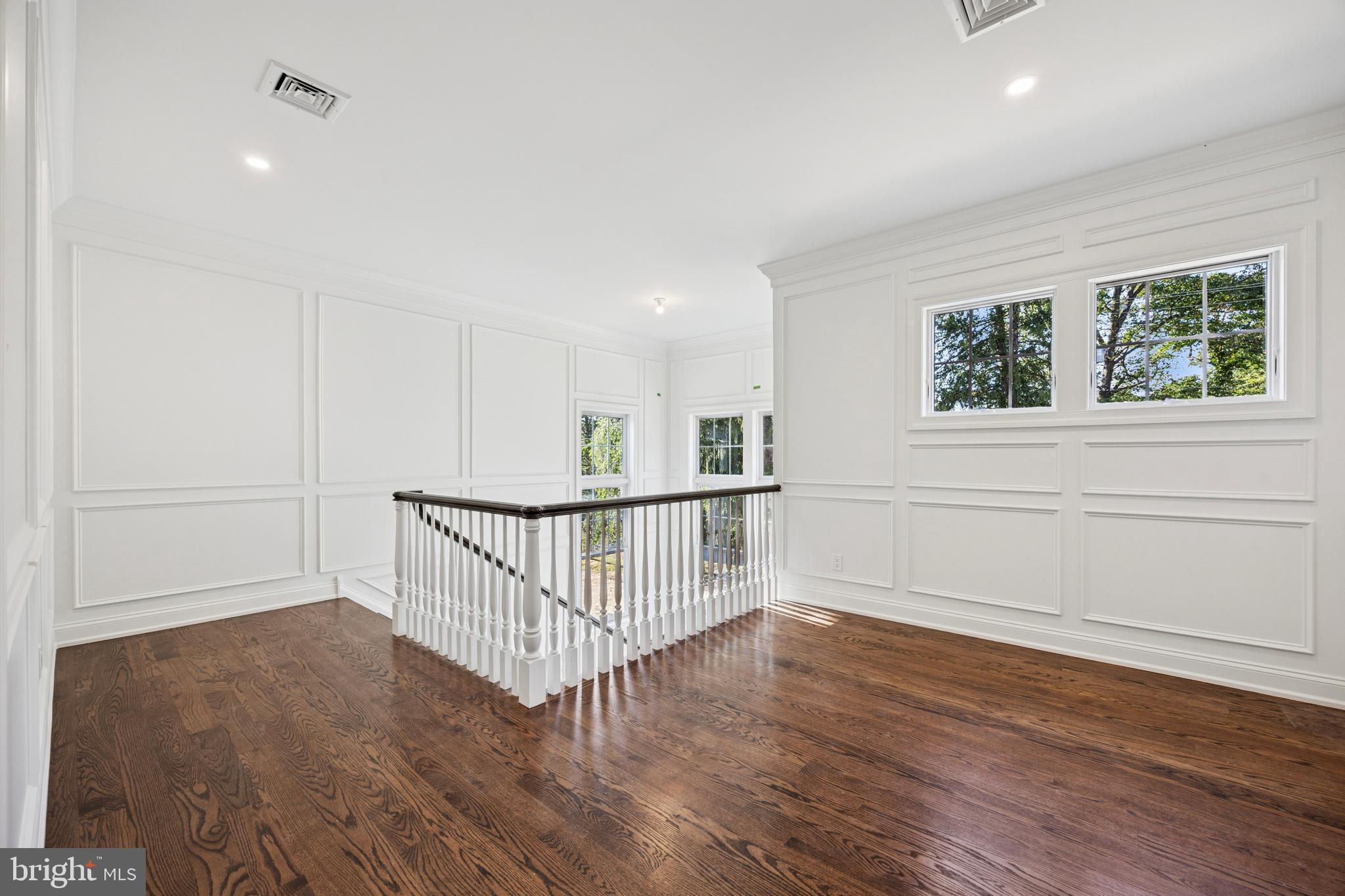 BUTTONWOOD FARMS - Residential