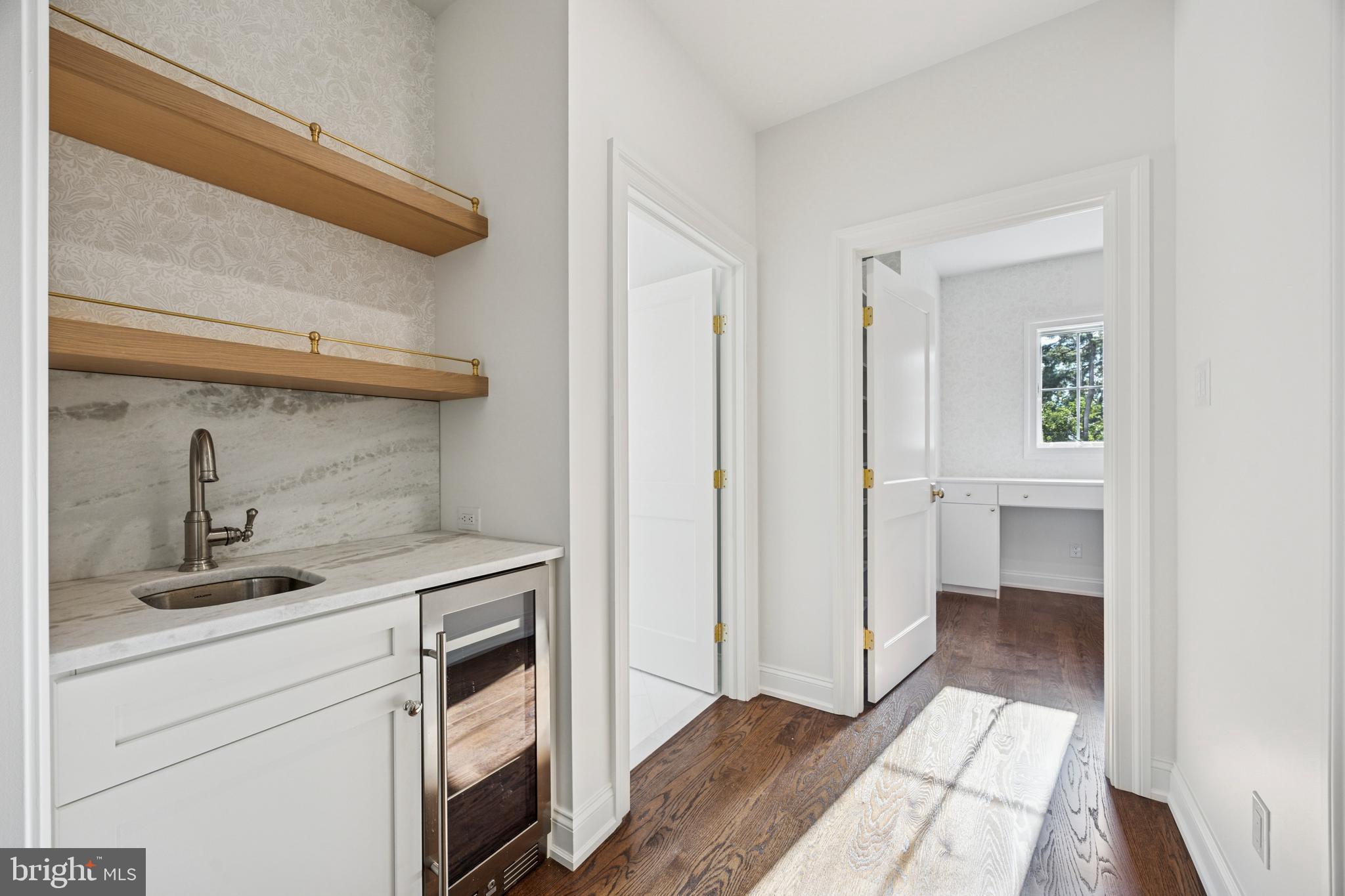 BUTTONWOOD FARMS - Residential