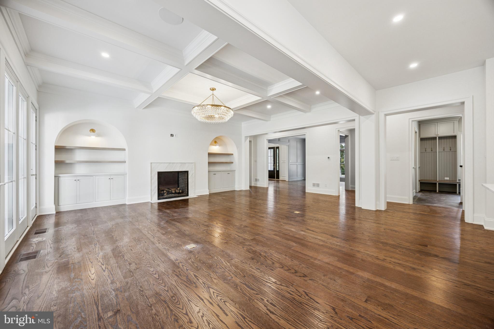 BUTTONWOOD FARMS - Residential