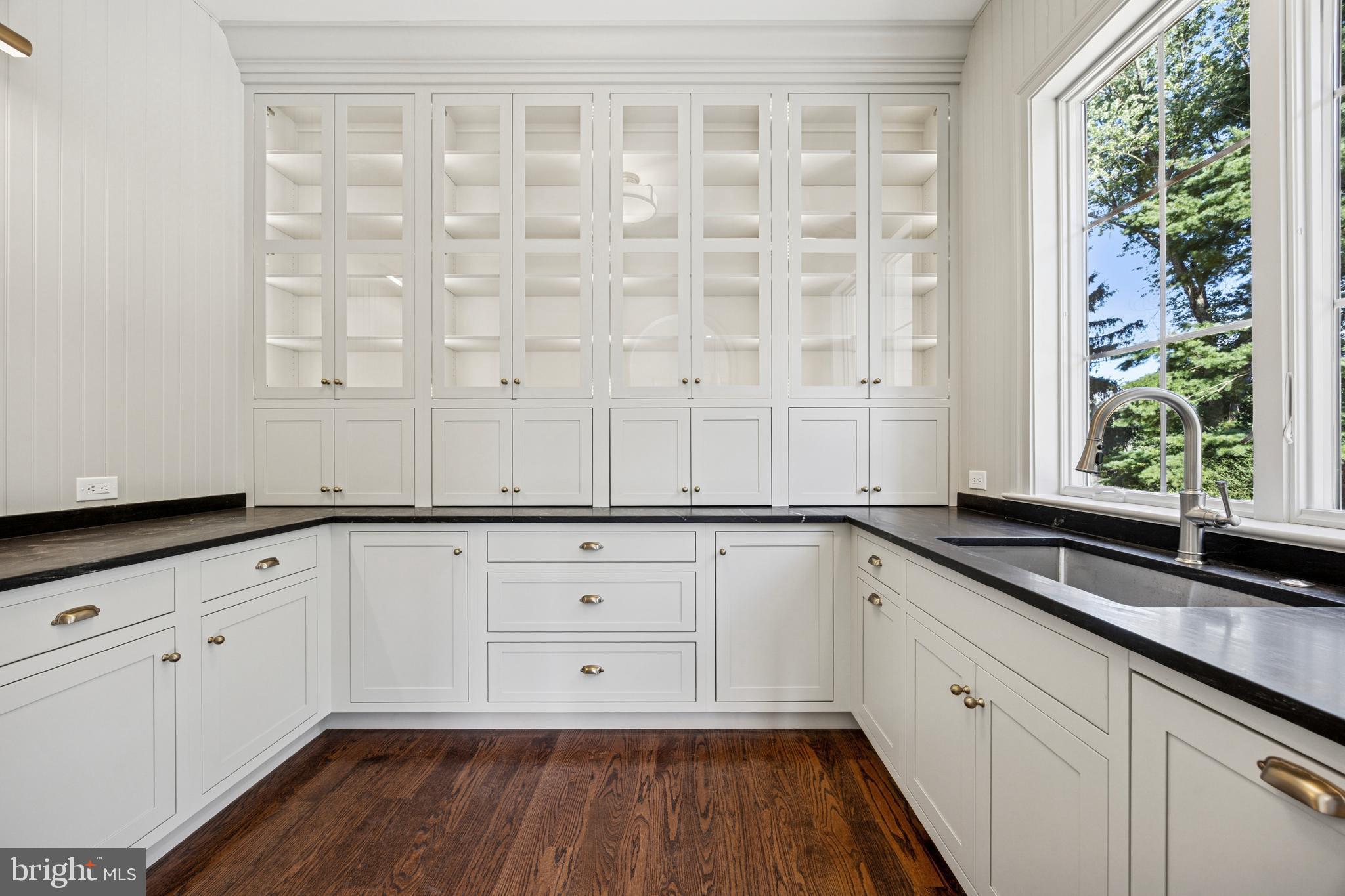 BUTTONWOOD FARMS - Residential