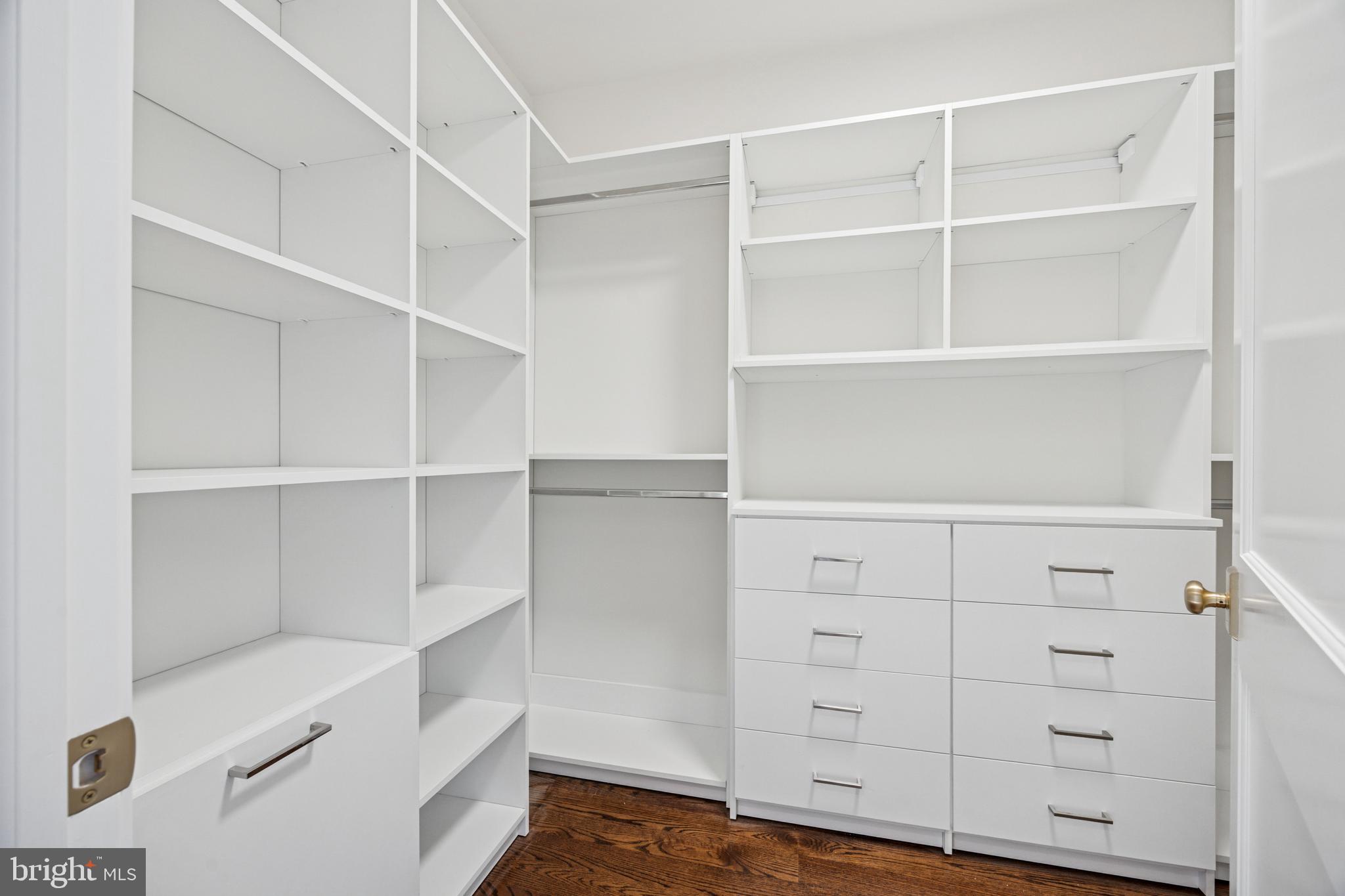 BUTTONWOOD FARMS - Residential