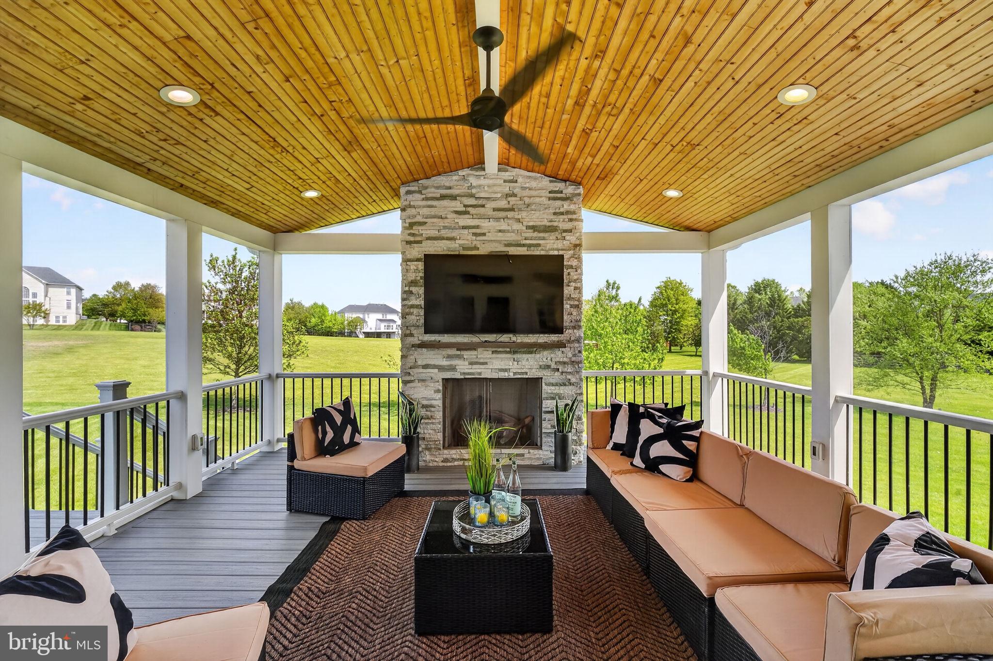 BELLE TERRA - Residential