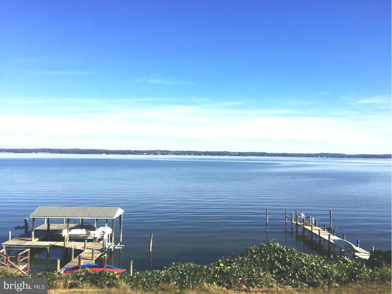 HOLLYWOOD SHORES - Residential