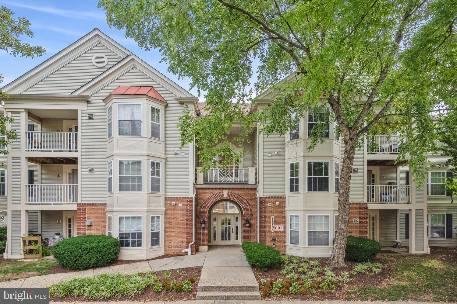 This spacious 3BR/2BA condo boasts over 1,100 square feet of living space, stainless steel appliances, granite countertops, hardwood floors, plus in-unit full size washer and dryer. Primary Bedroom includes a huge walk-in closet, Primary Bathroom is complete with a shower and separate soaking tub as well as double sink vanity. Kitchen, Dining Room, and Living Room are all open with great flow, plus walk out from the Living Room onto your private balcony backing to woods for some peace and quiet. Community association fee includes access to outdoor pool as well as unassigned parking included in the rent. Convenient for commuters to Great Seneca Highway and 270, close to Seneca Creek Park and the Maryland SoccerPlex. Available as of 8/1/23.