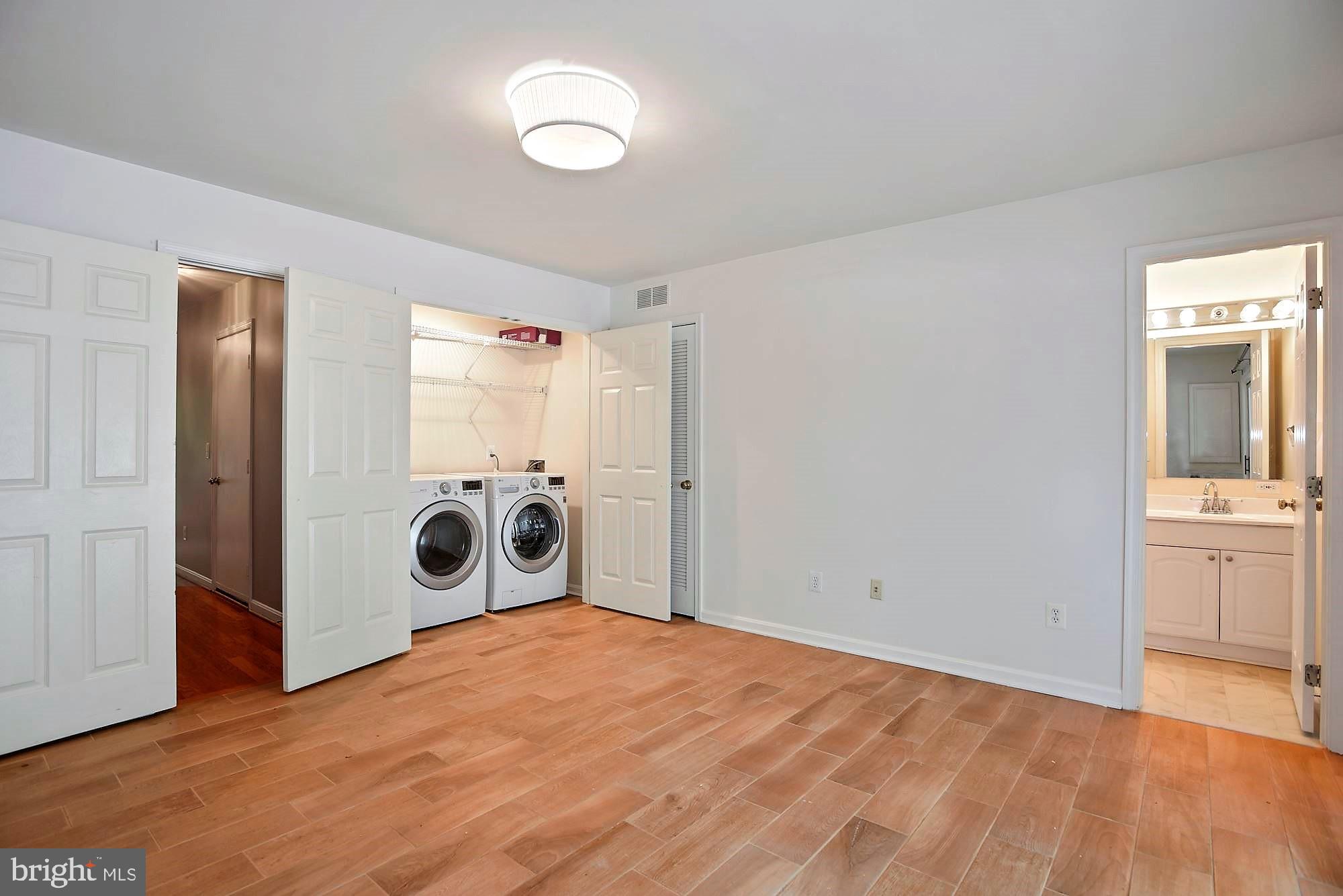 RESTON - Residential Lease