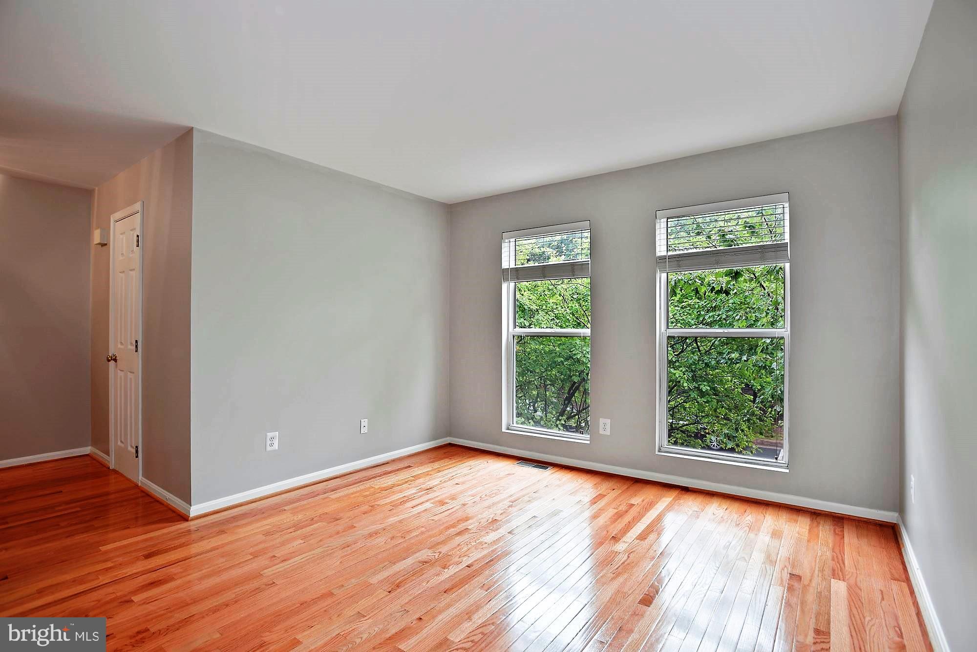 RESTON - Residential Lease