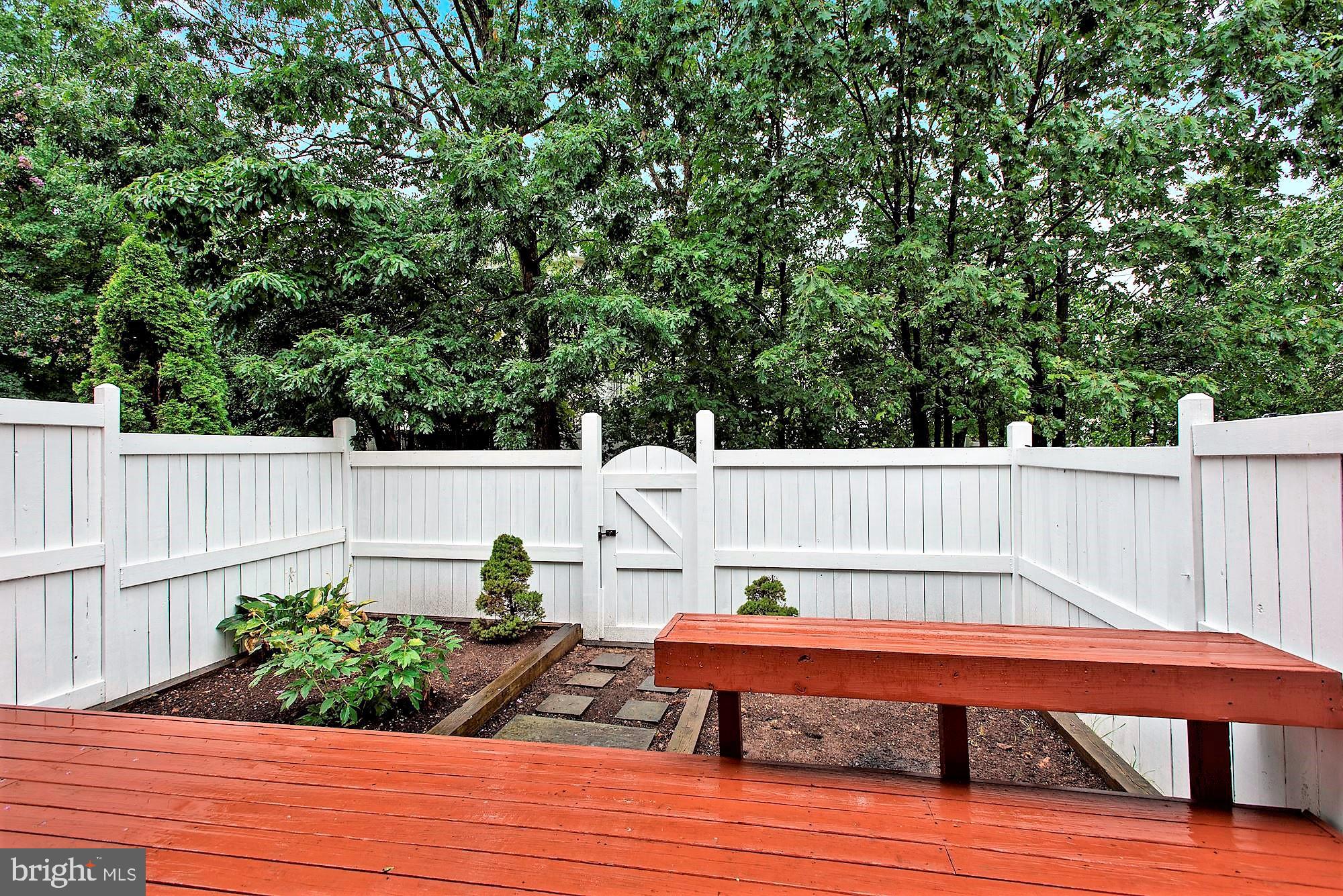 RESTON - Residential Lease