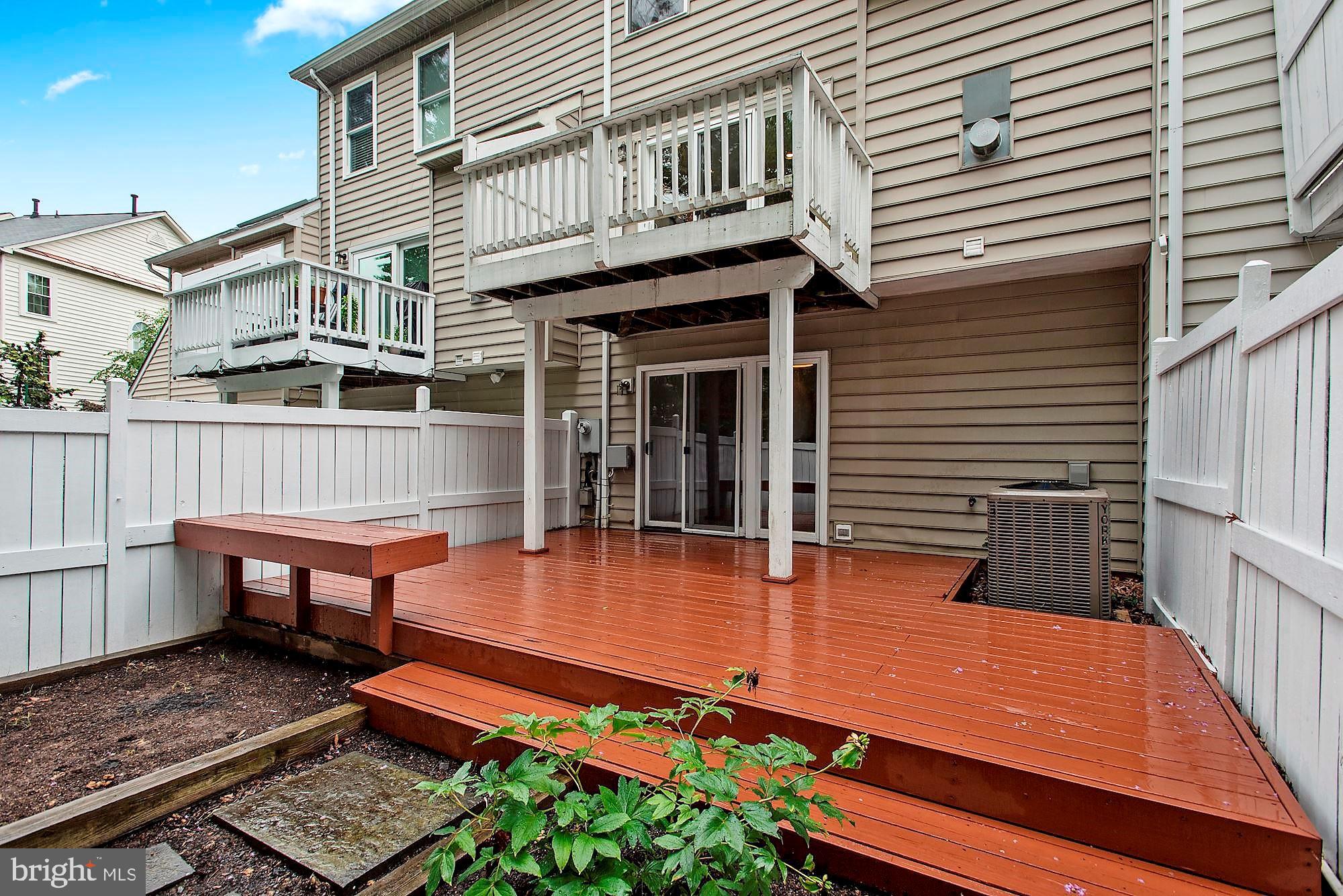 RESTON - Residential Lease