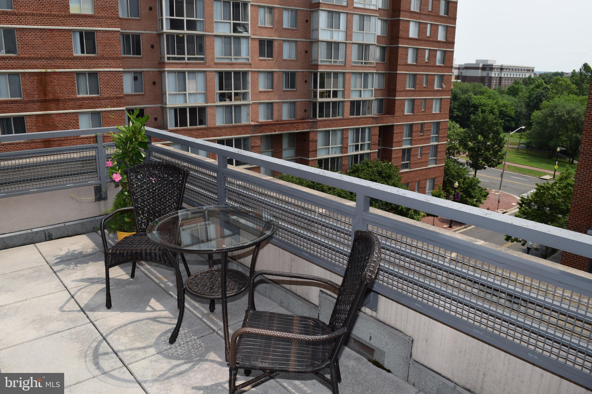 CONDOS AT CARLYLE SQUARE - Residential Lease