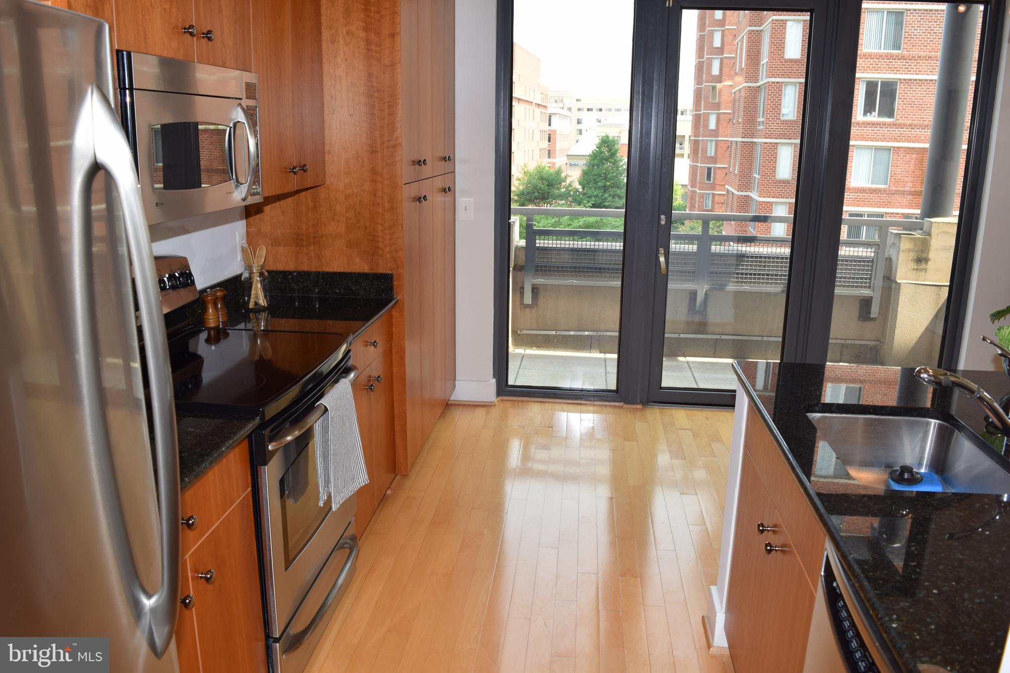 CONDOS AT CARLYLE SQUARE - Residential Lease