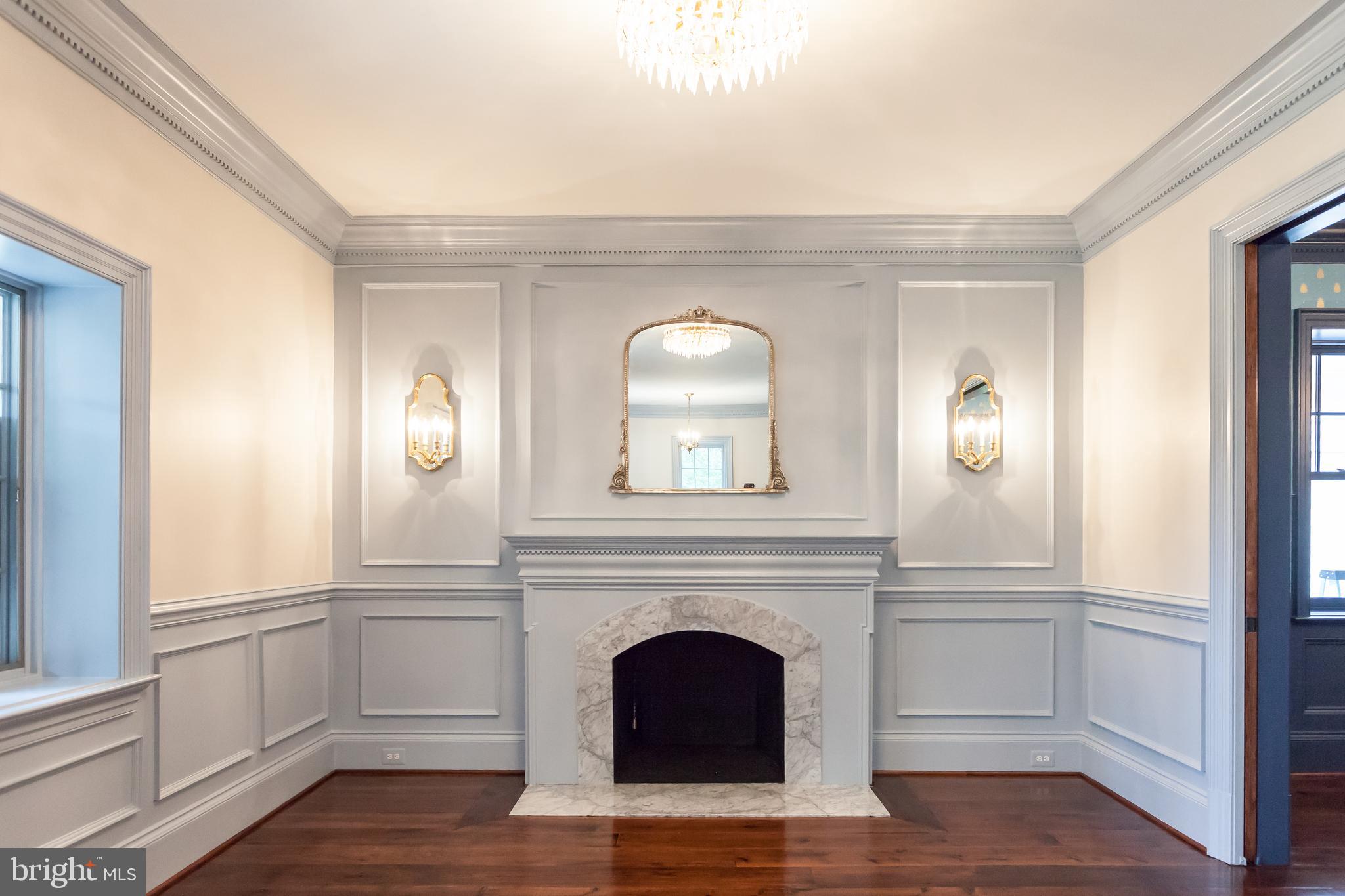 COUNTRY CLUB HILLS - Residential