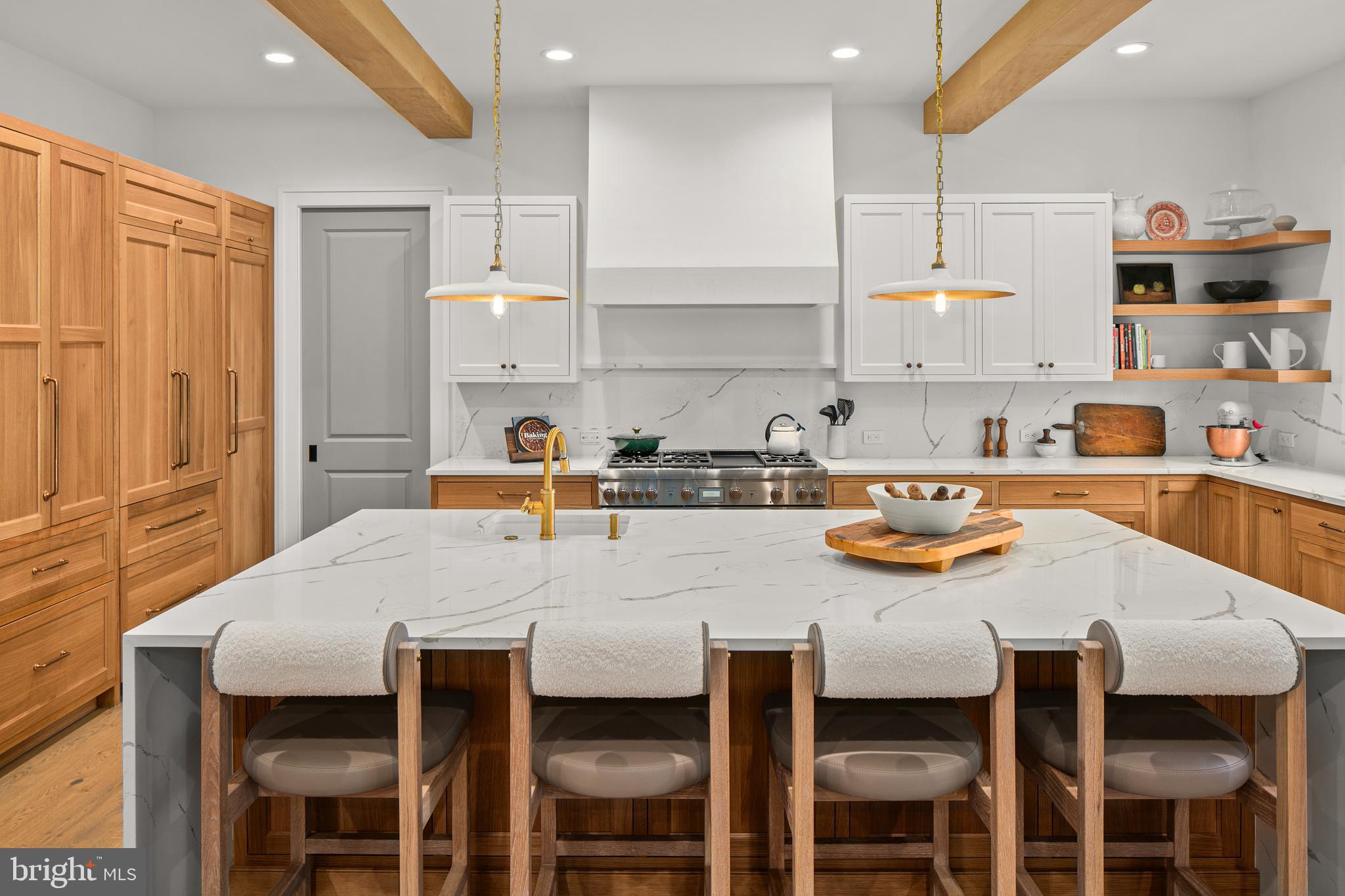 COUNTRY CLUB HILLS - Residential