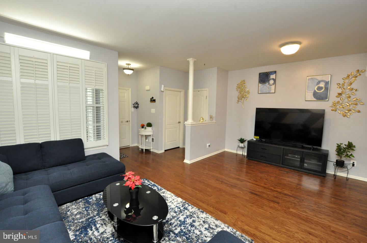 208 STARBOARD WAY