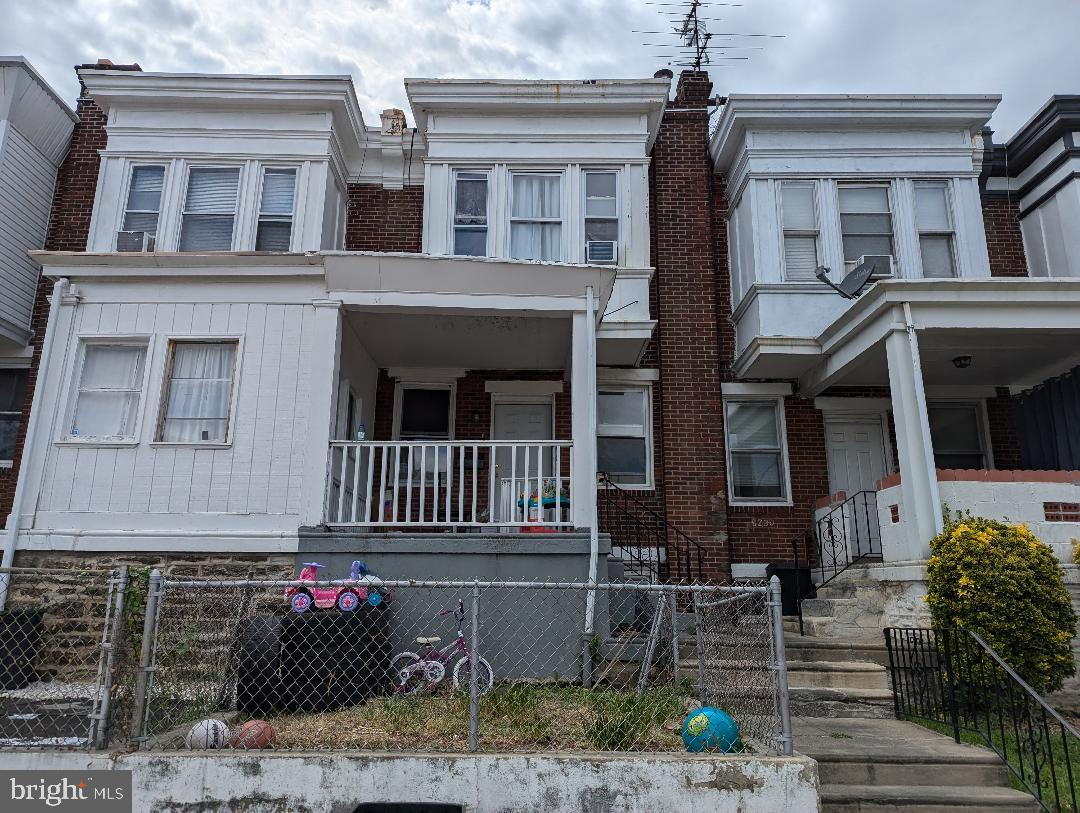 Tennant occupied property in good condition. Lease expires 4/25