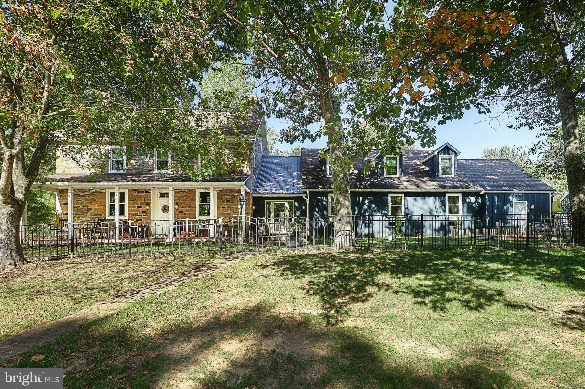 HUNTINGTON TOWNSHIP - Residential