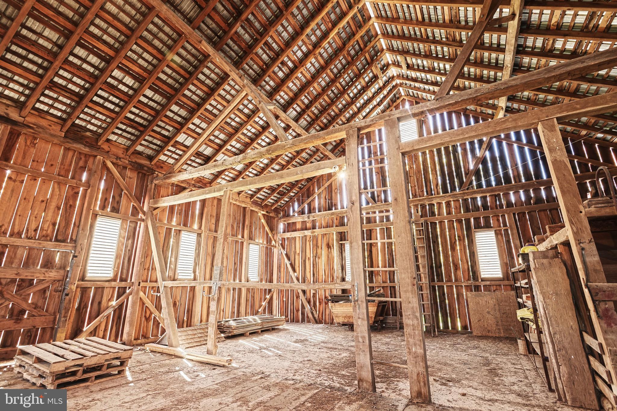 HUNTINGTON TOWNSHIP - Residential