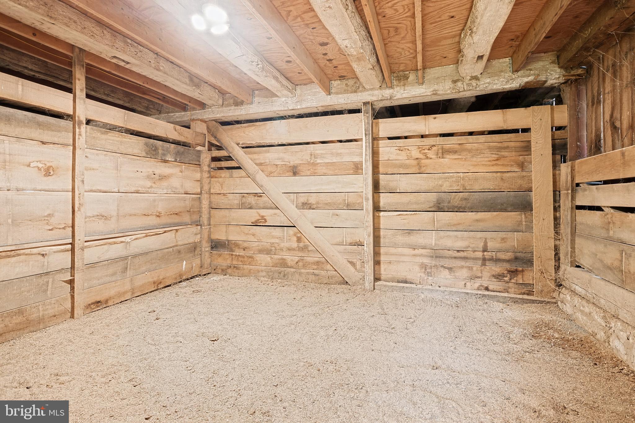 HUNTINGTON TOWNSHIP - Residential