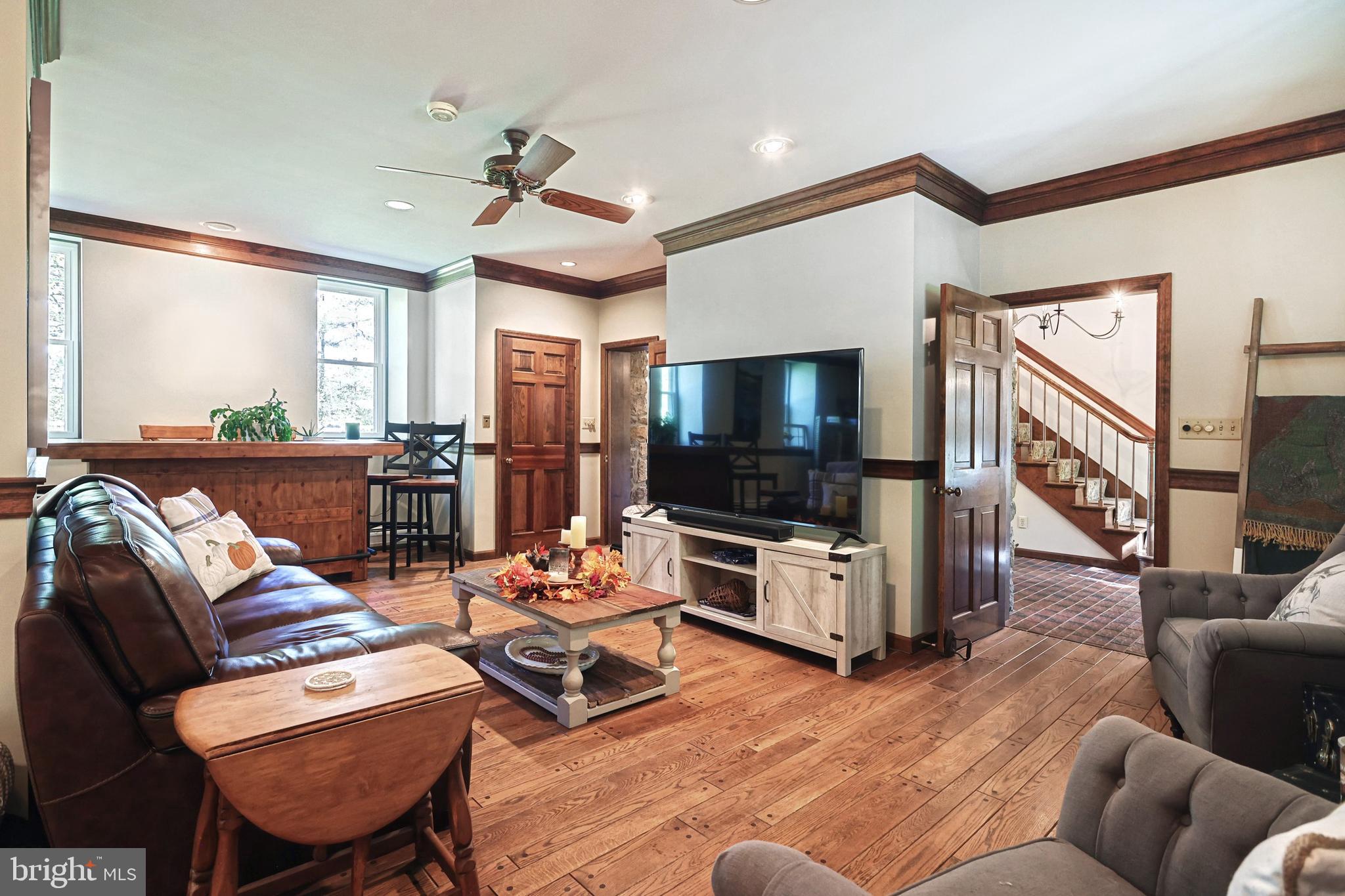 HUNTINGTON TOWNSHIP - Residential