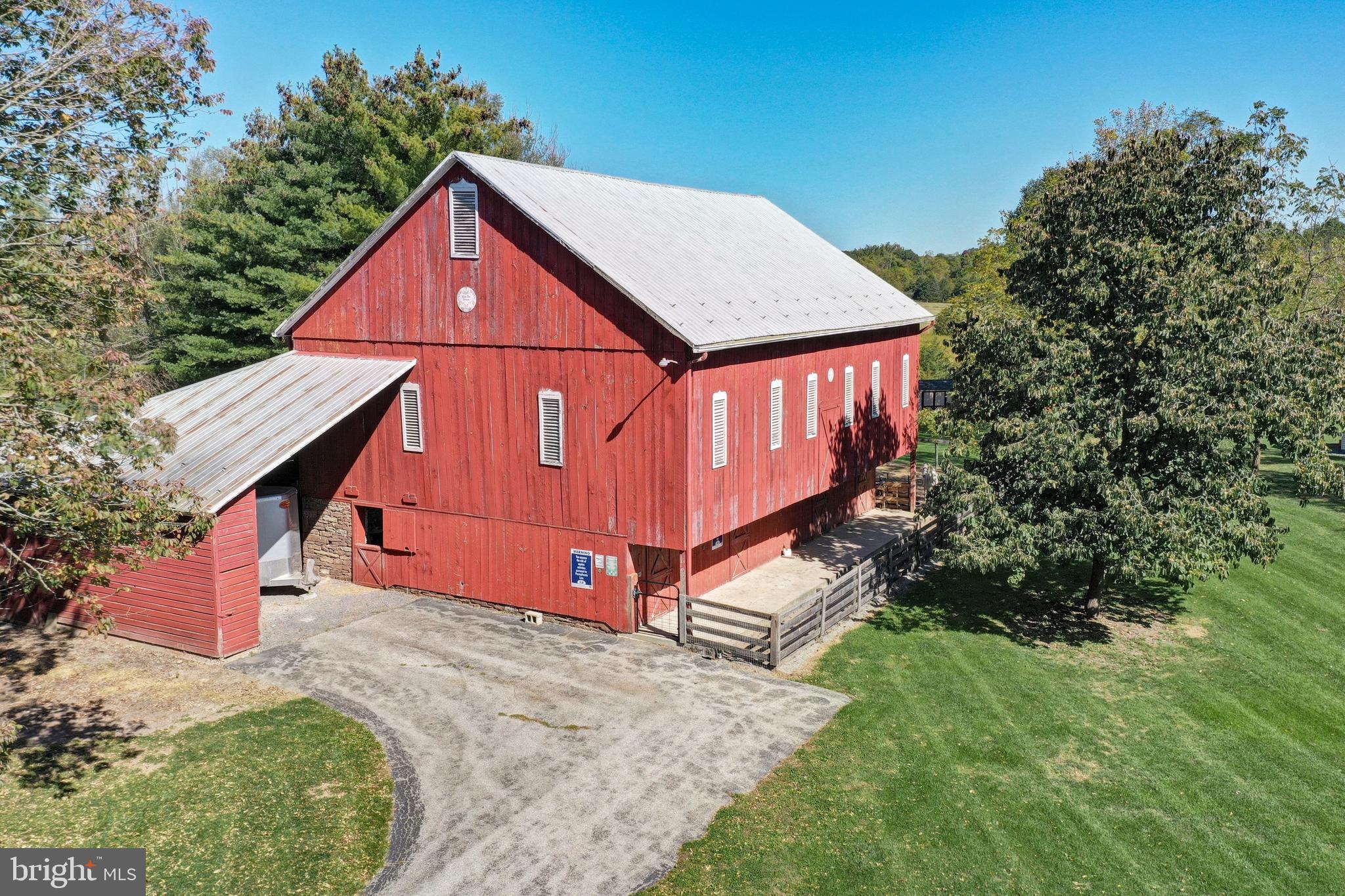 HUNTINGTON TOWNSHIP - Residential