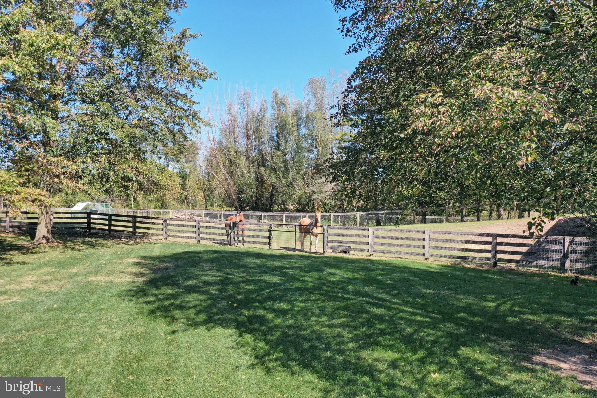 HUNTINGTON TOWNSHIP - Residential