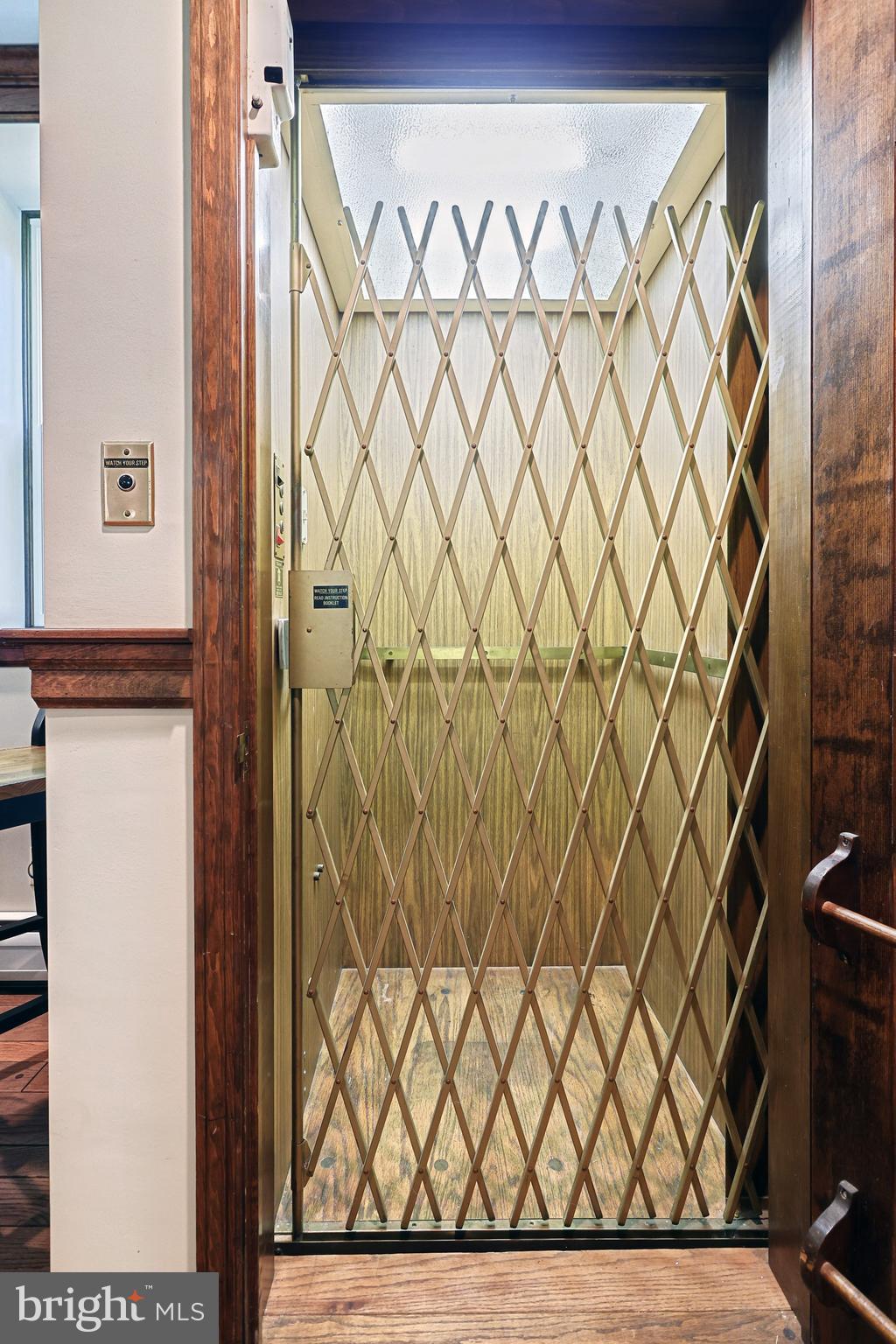 HUNTINGTON TOWNSHIP - Residential