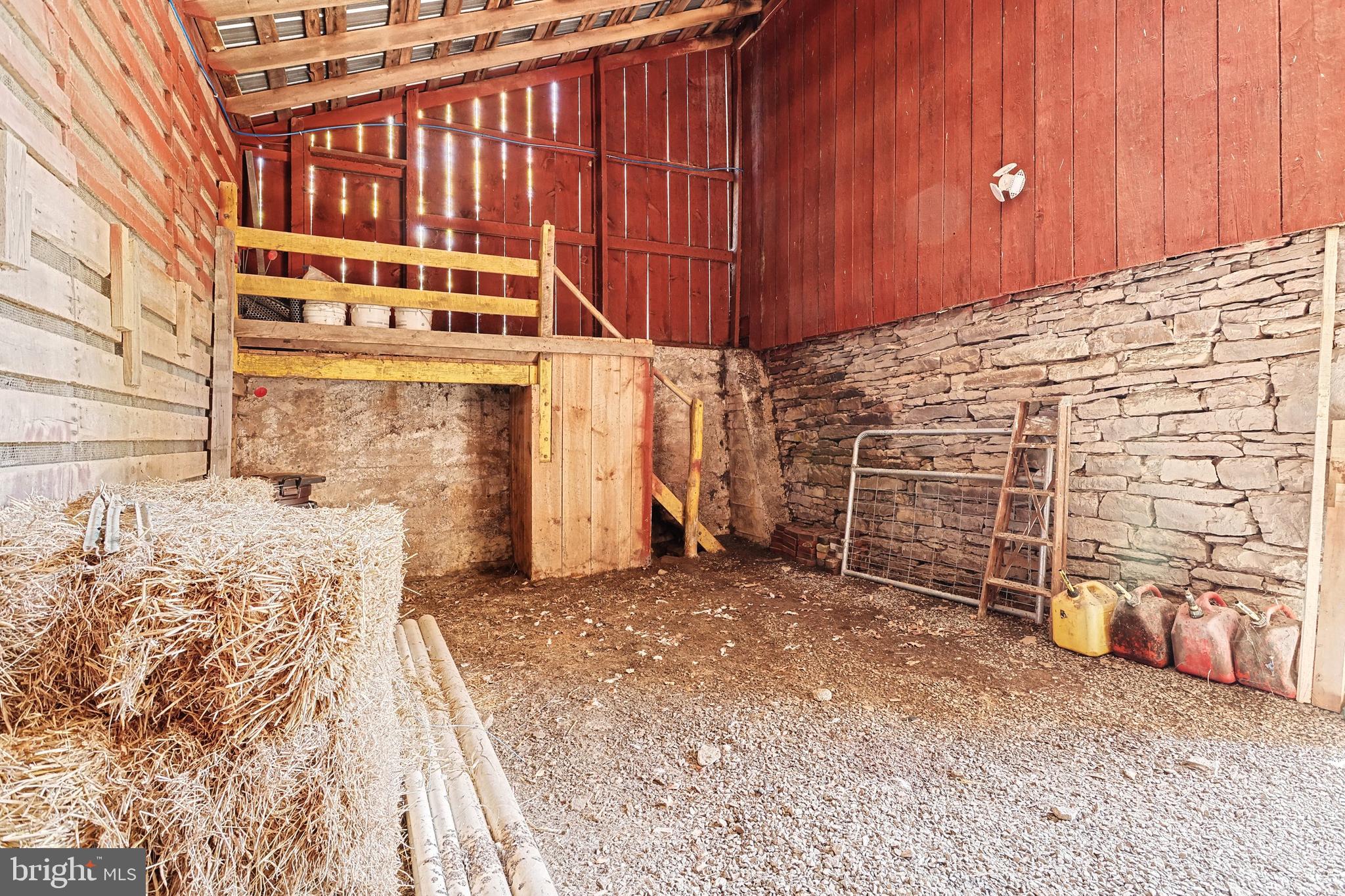 HUNTINGTON TOWNSHIP - Residential