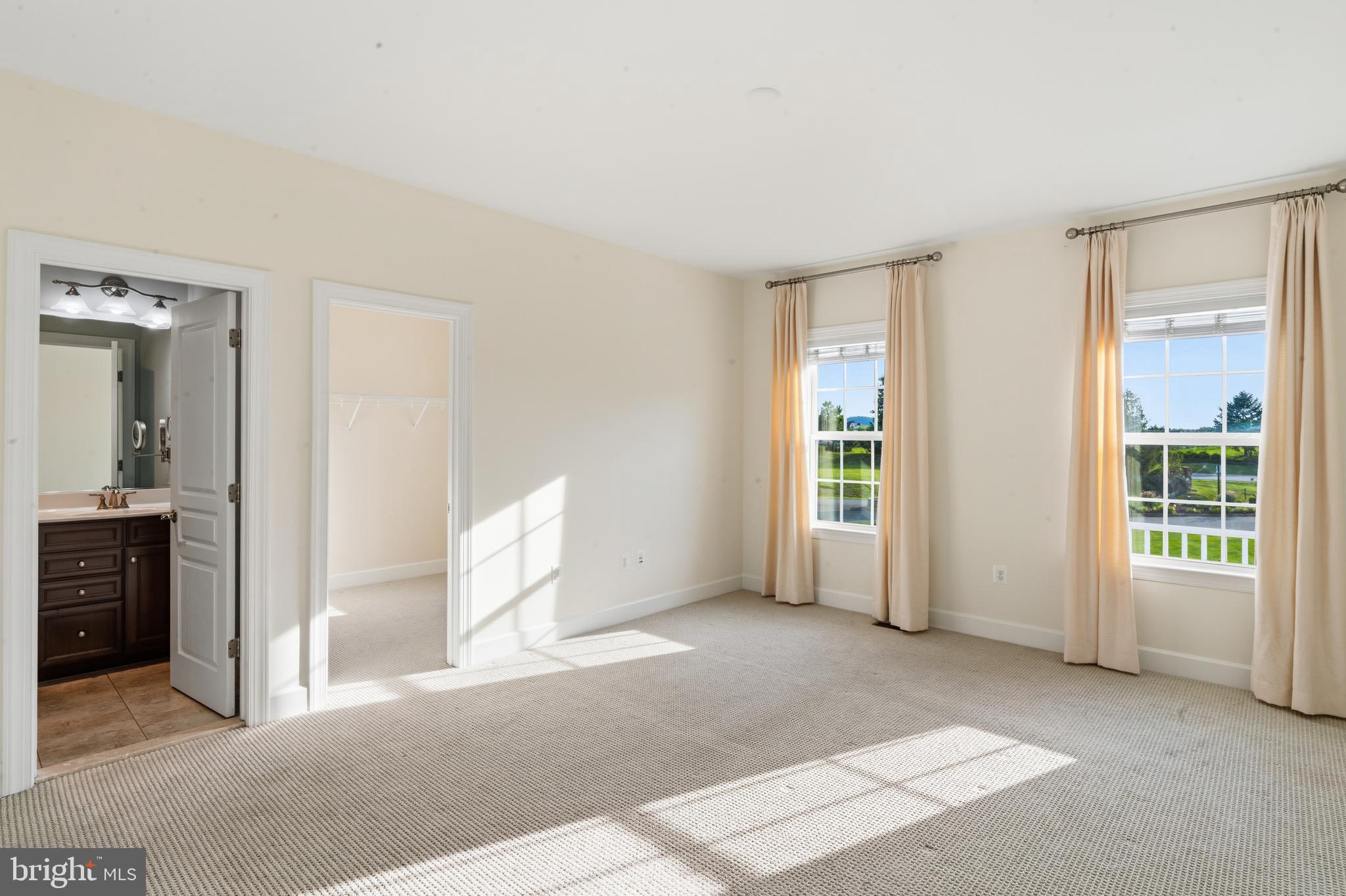 23028 Creighton Farms Dr, Leesburg, VA, 20175, USA, 5 Bedrooms Bedrooms, ,6 BathroomsBathrooms,Residential,Active,23028 Creighton Farms Dr,VALO2133250