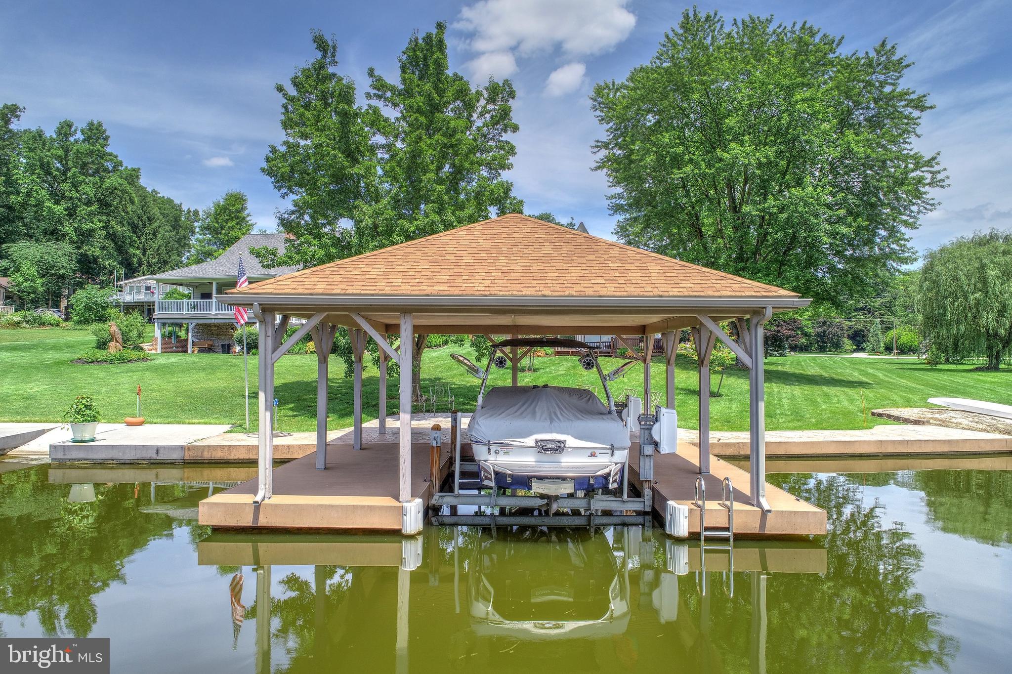 LAKE MEADE - Residential