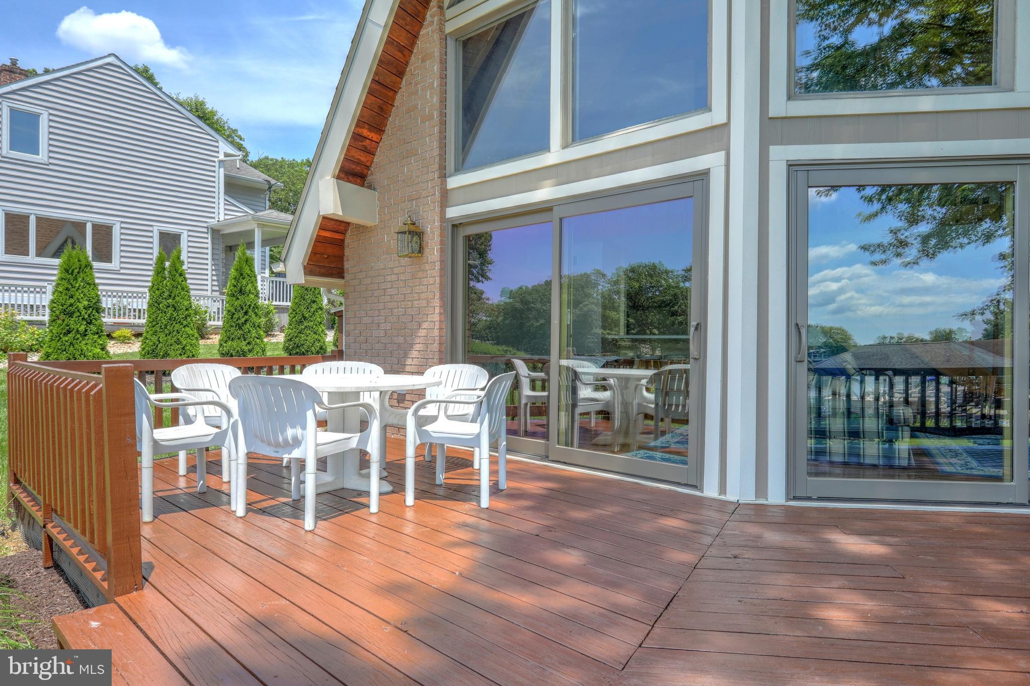 LAKE MEADE - Residential