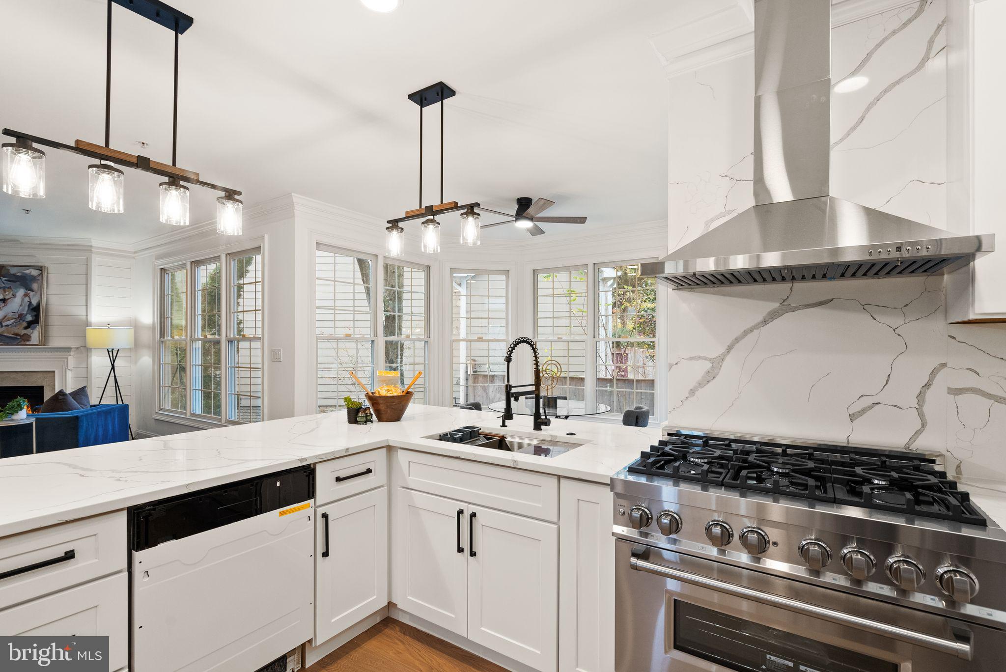 ROCK CREEK KNOLLS - Residential