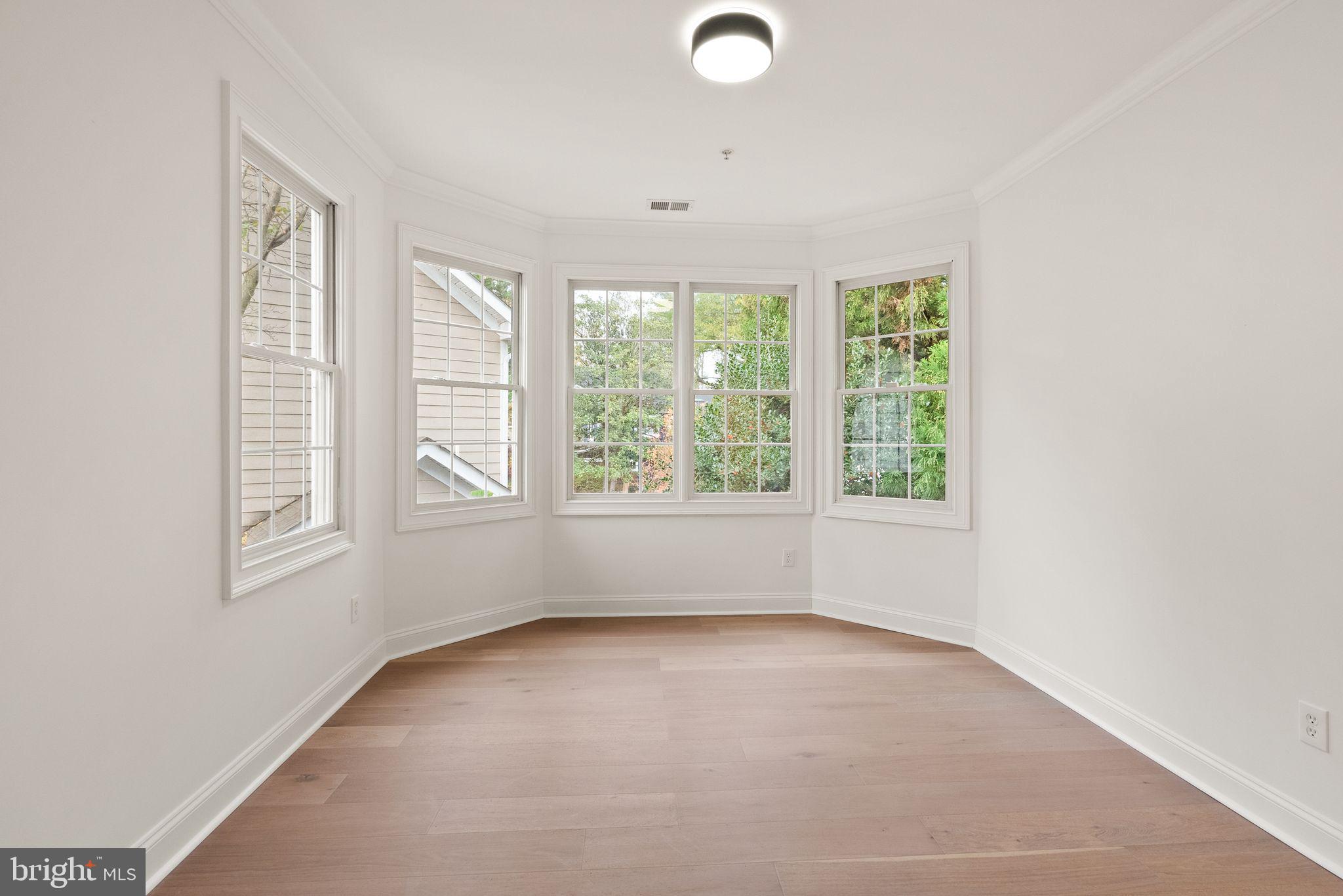 ROCK CREEK KNOLLS - Residential