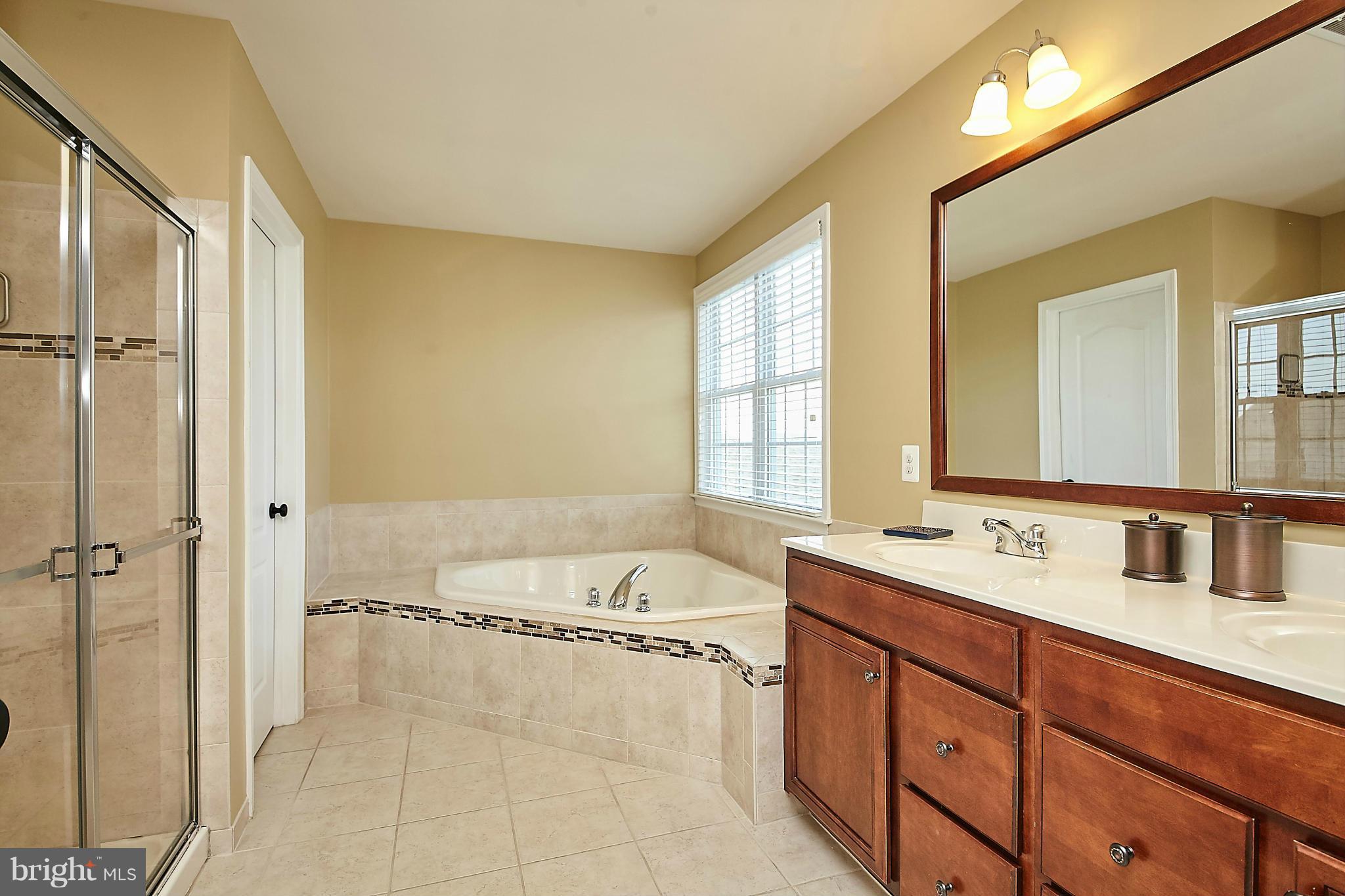 DOMINION VALLEY COUNTRY CLUB - Residential