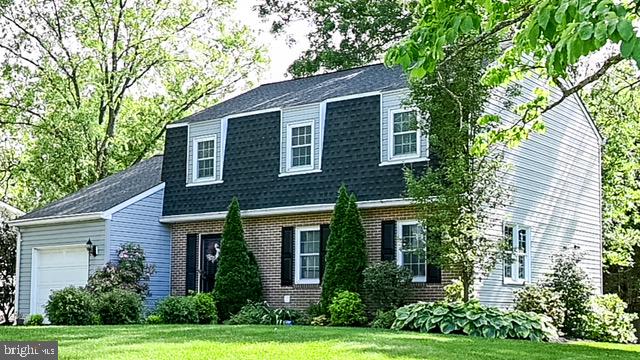 1502 AMESBURY COURT