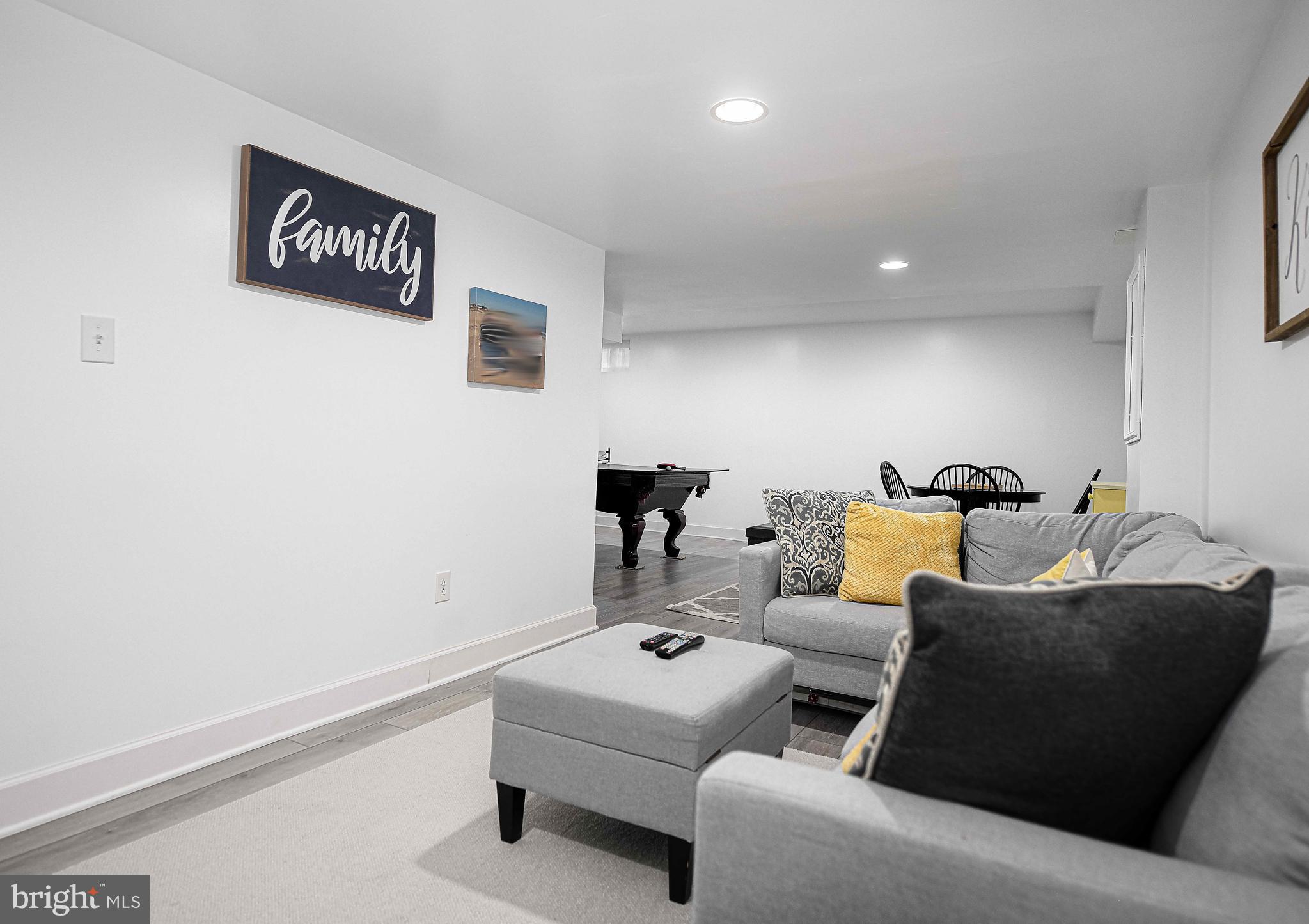 WEST RIDING - Residential