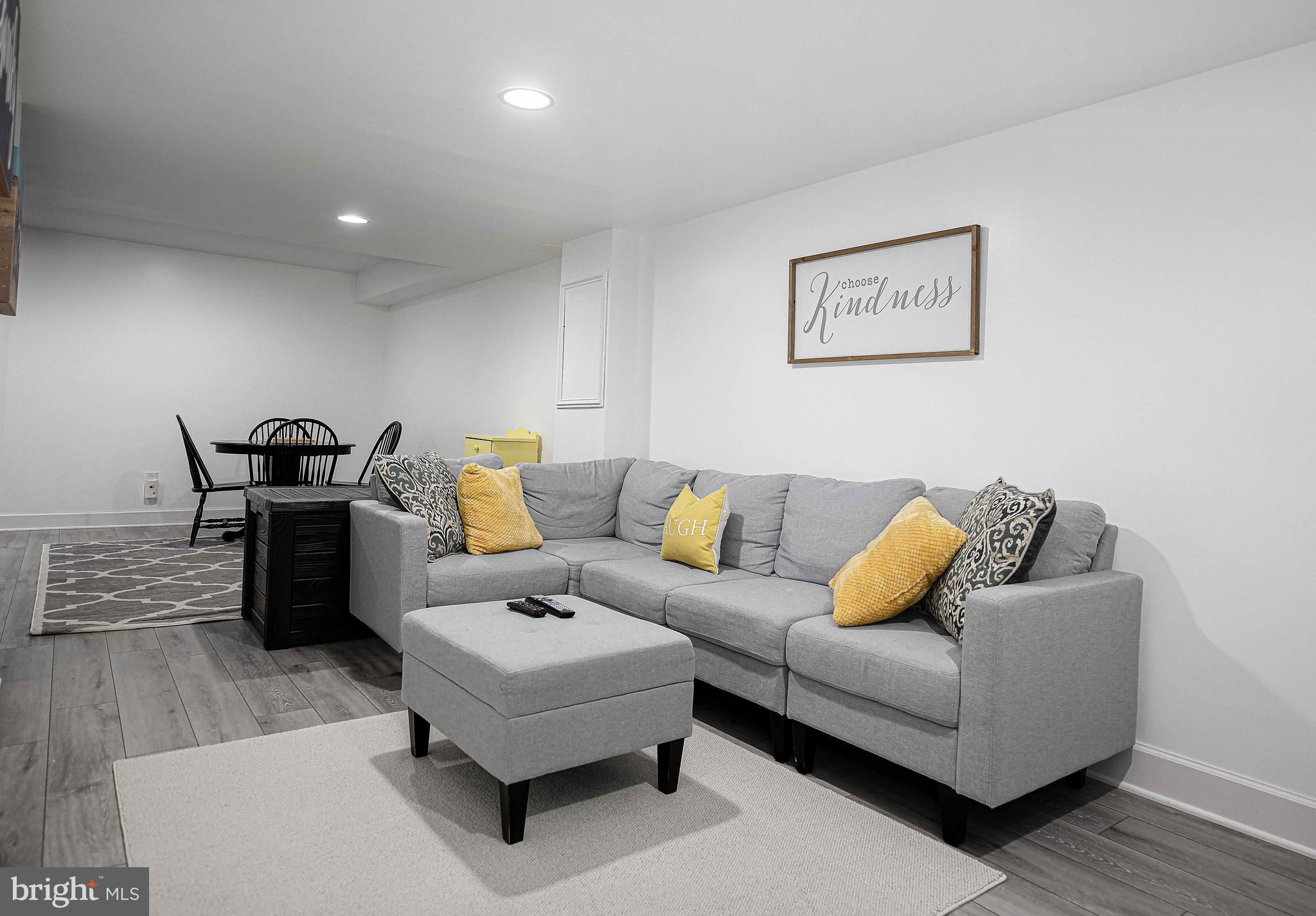 WEST RIDING - Residential
