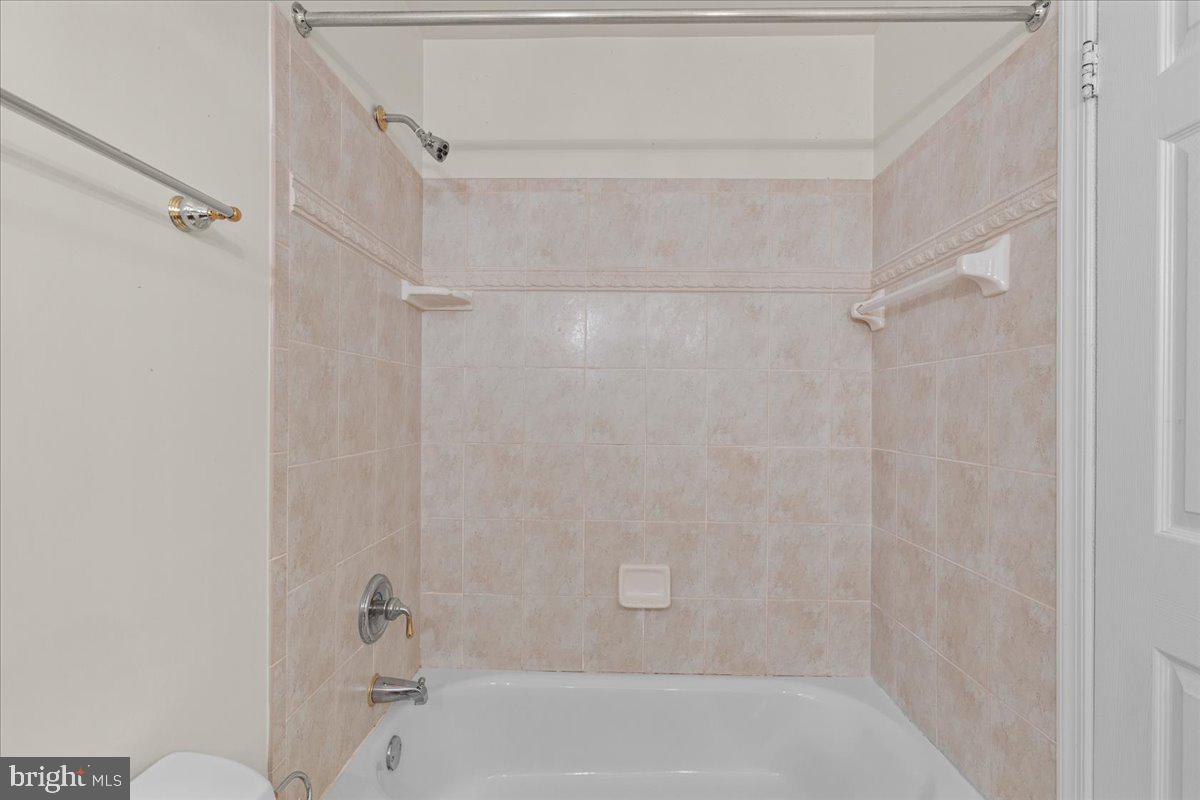 CAMELOT - Residential