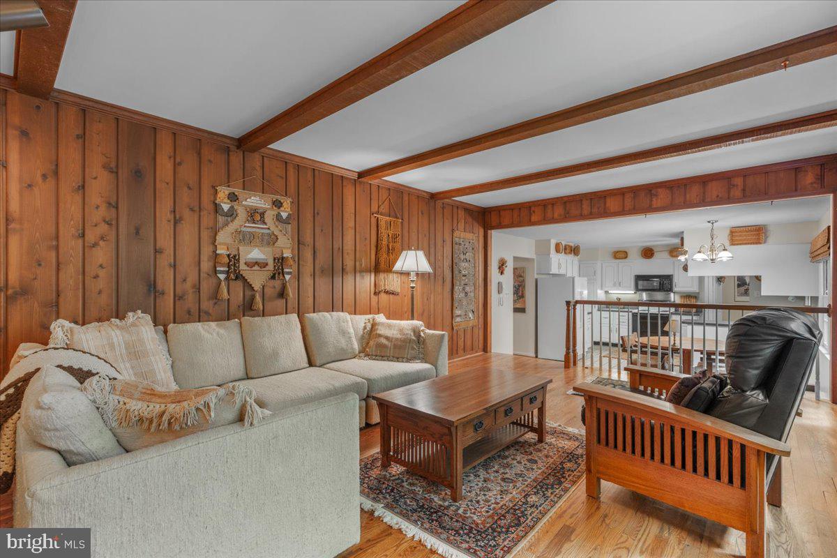 CAMELOT - Residential