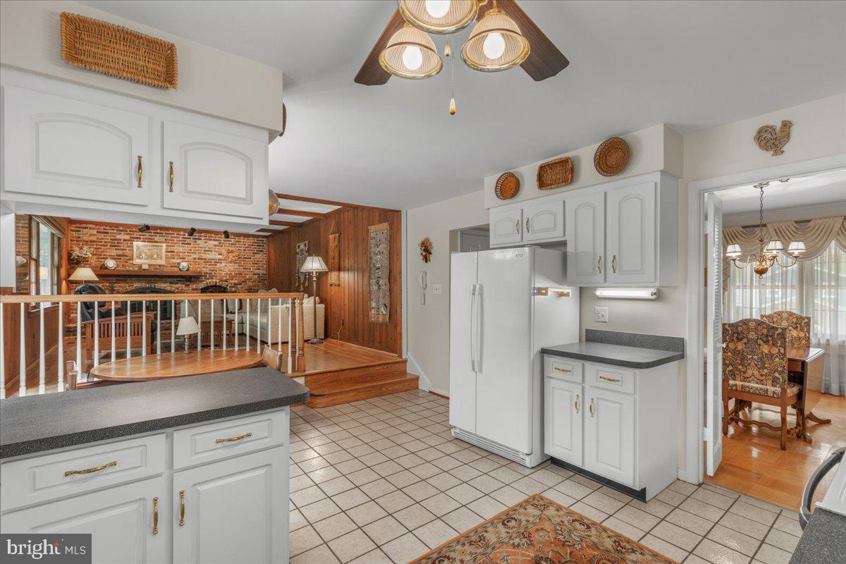 CAMELOT - Residential