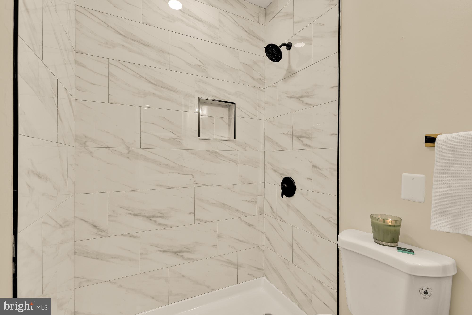 BUTCHERS HILL - Residential