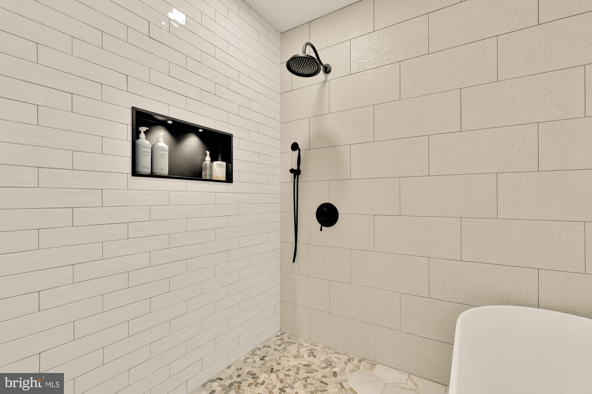 BUTCHERS HILL - Residential