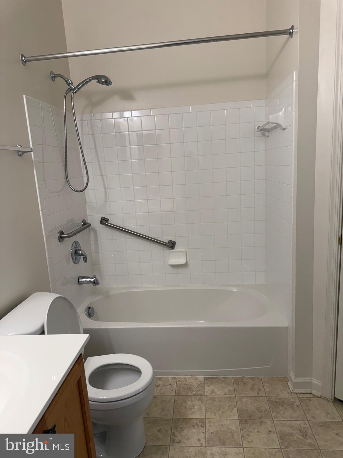 GLYNDON TRACE - Residential