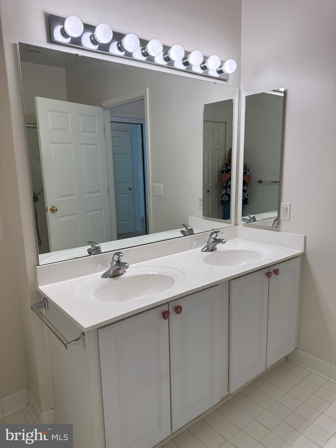 GLYNDON TRACE - Residential