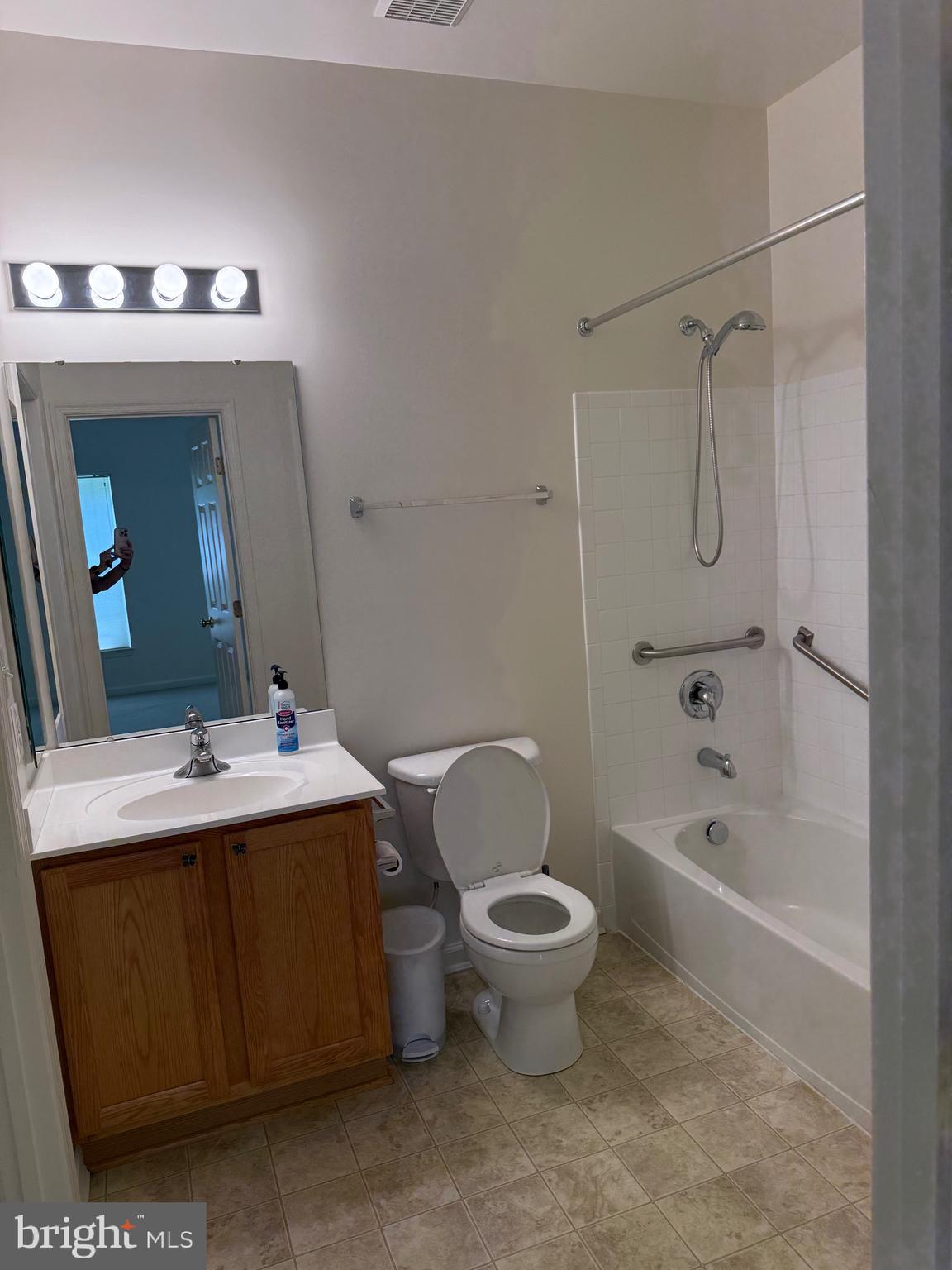 GLYNDON TRACE - Residential