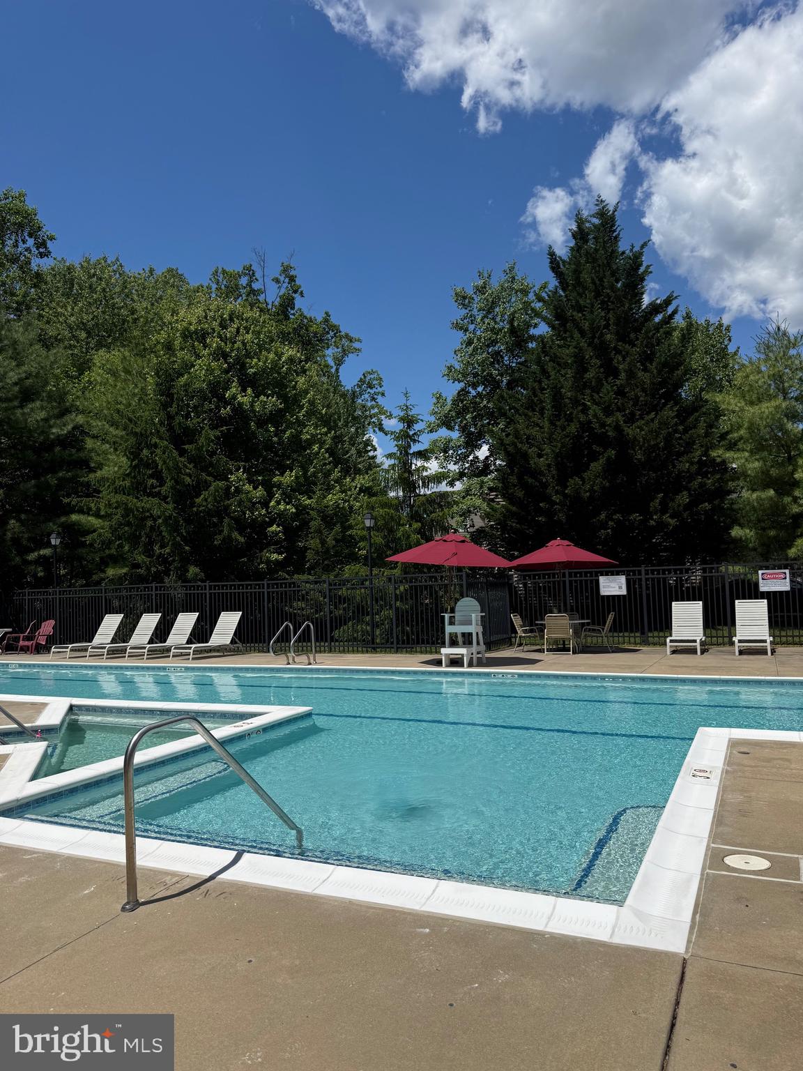 GLYNDON TRACE - Residential